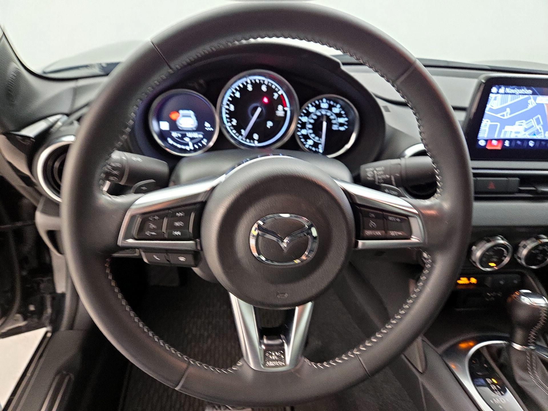 Thumbnail: 2023 Mazda MX-5 Miata - 10