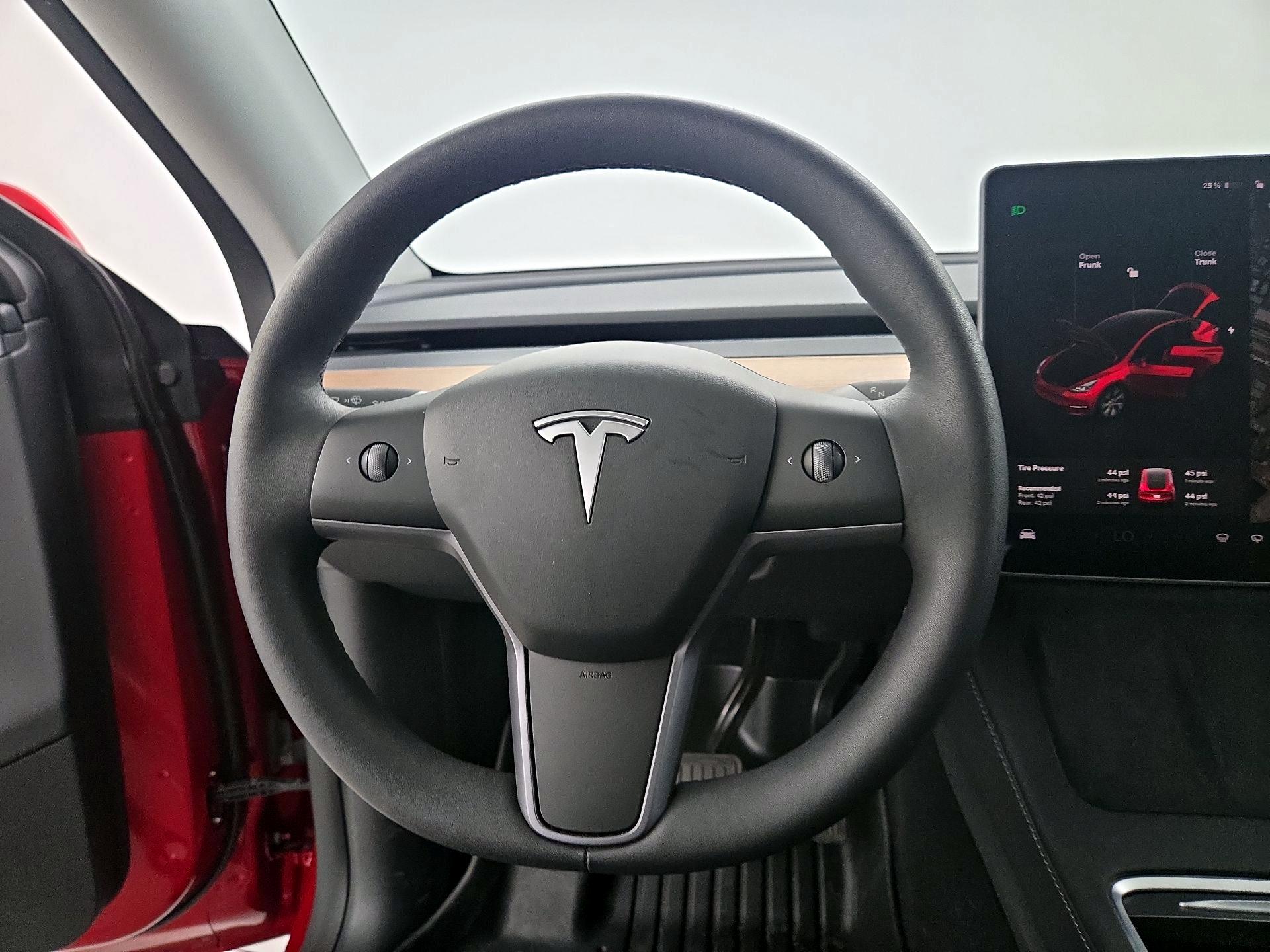 Thumbnail: 2024 Tesla Model Y - 10