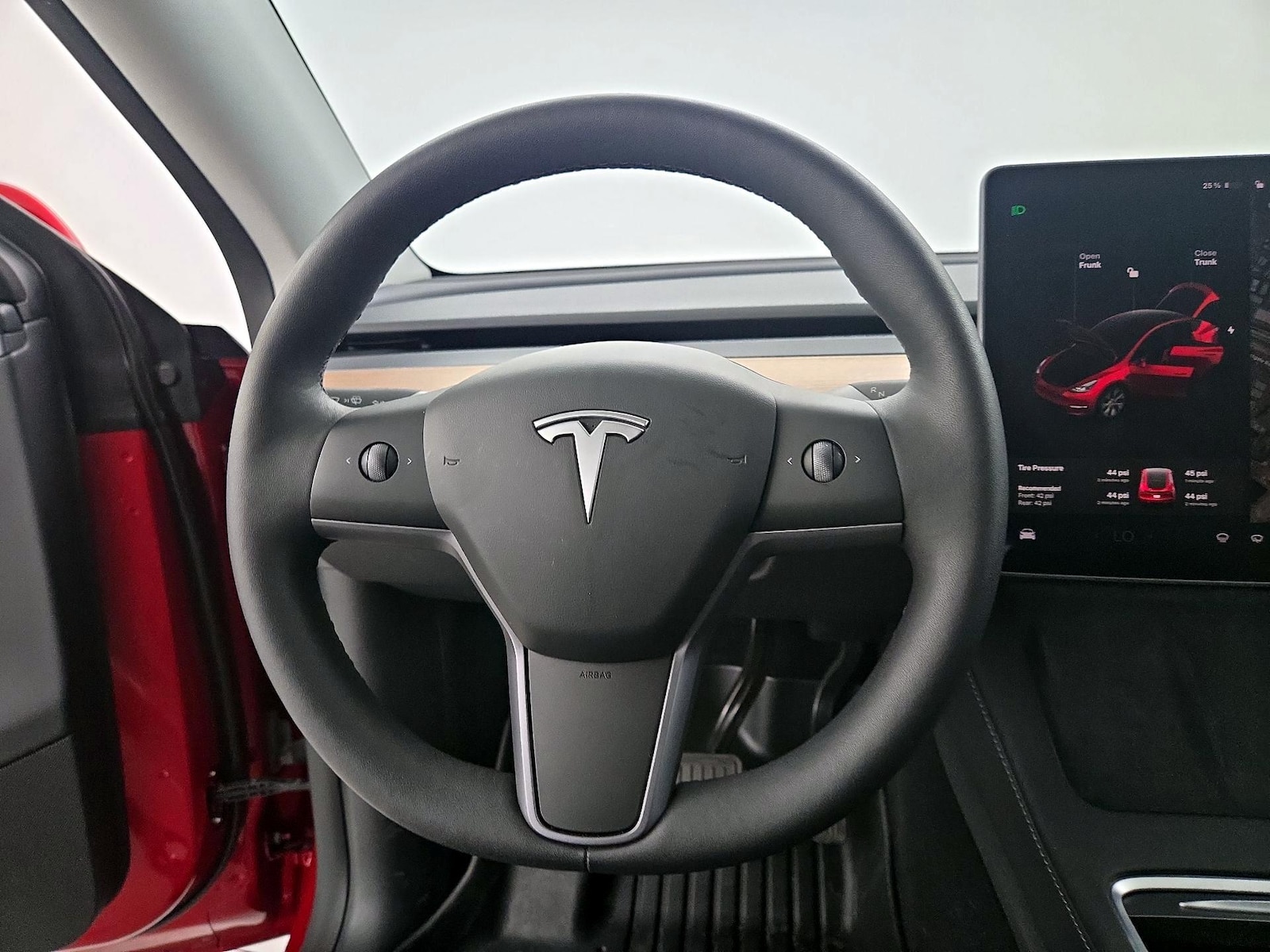 2024 Tesla Model Y Long Range - Photo 11