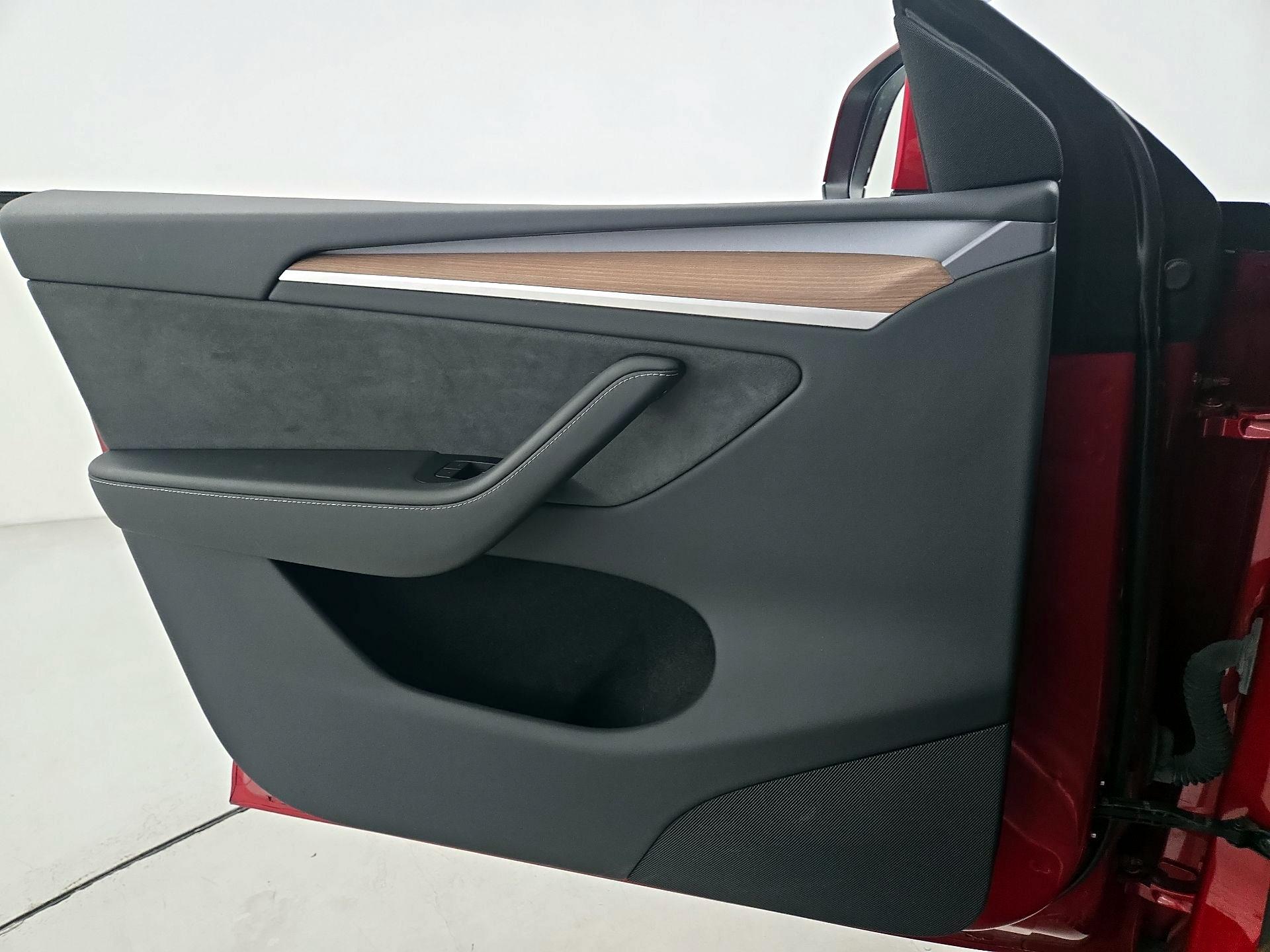 Thumbnail: 2024 Tesla Model Y - 12