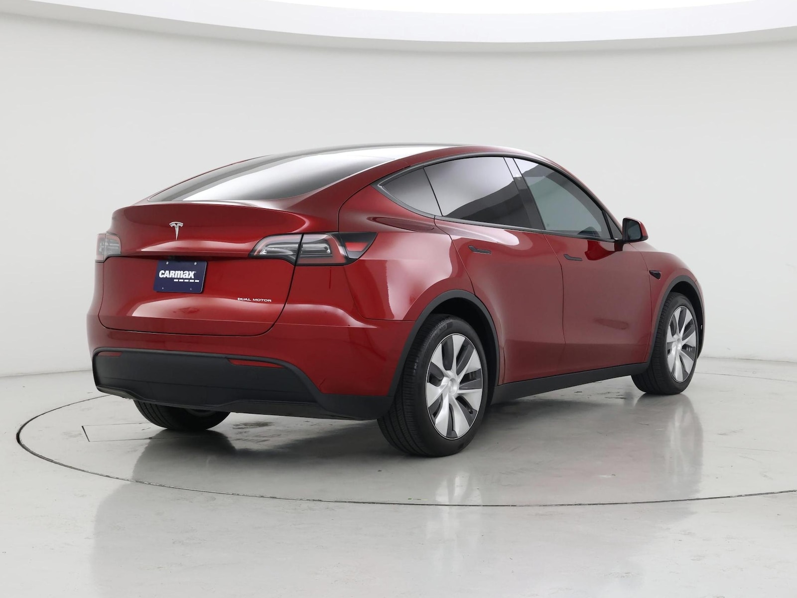2024 Tesla Model Y Long Range - Photo 9