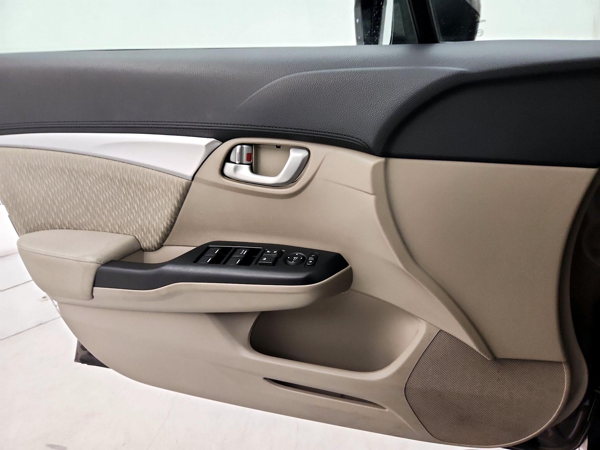 Thumbnail: 2015 Honda Civic - 12