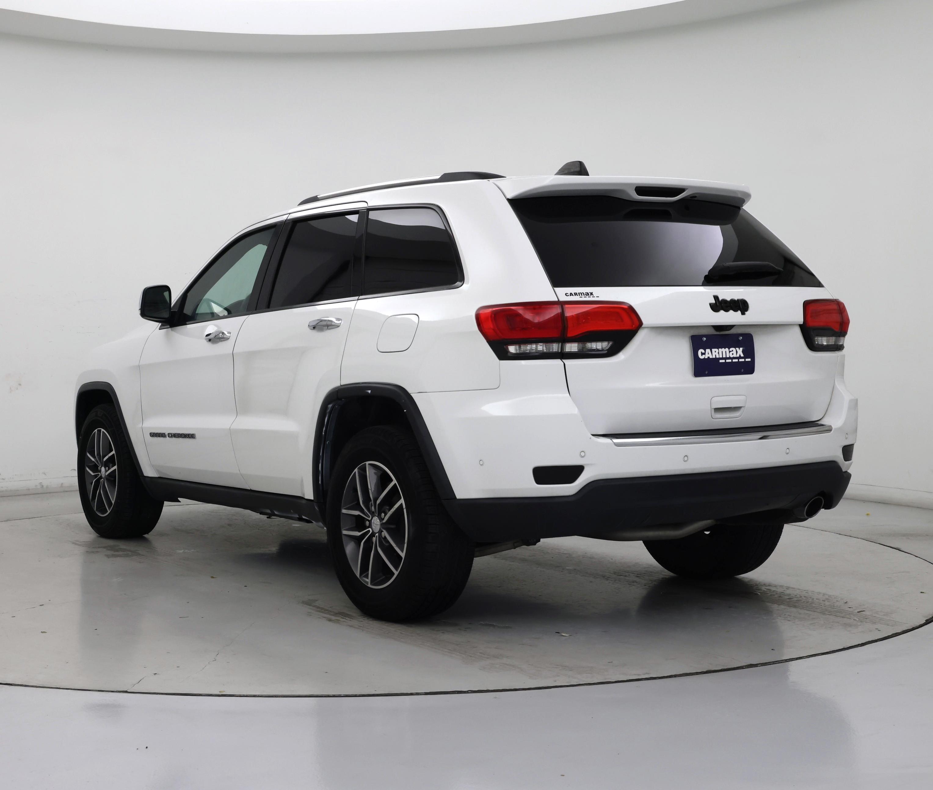Thumbnail: 2017 Jeep Grand Cherokee - 2