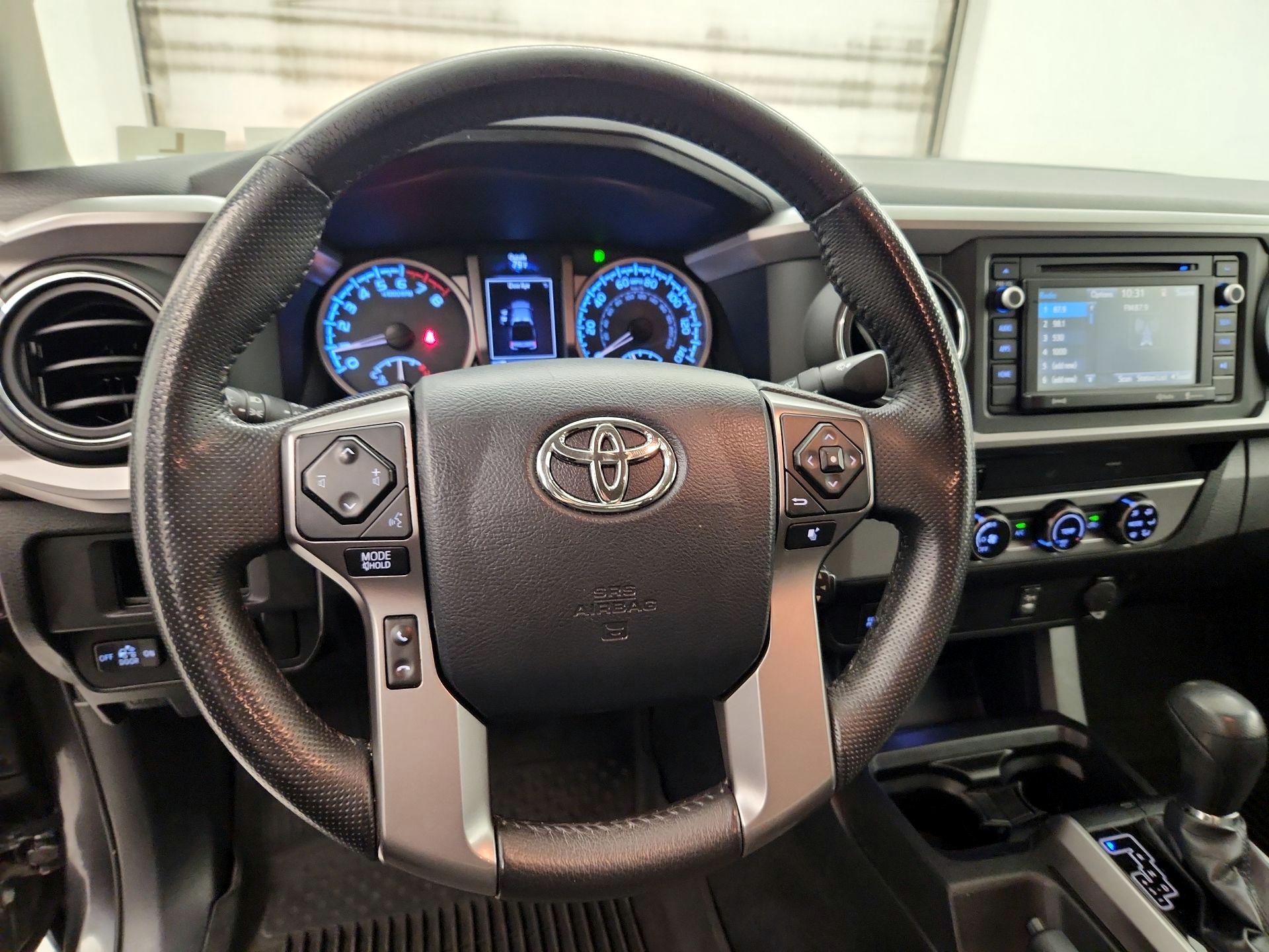 Thumbnail: 2017 Toyota Tacoma - 10
