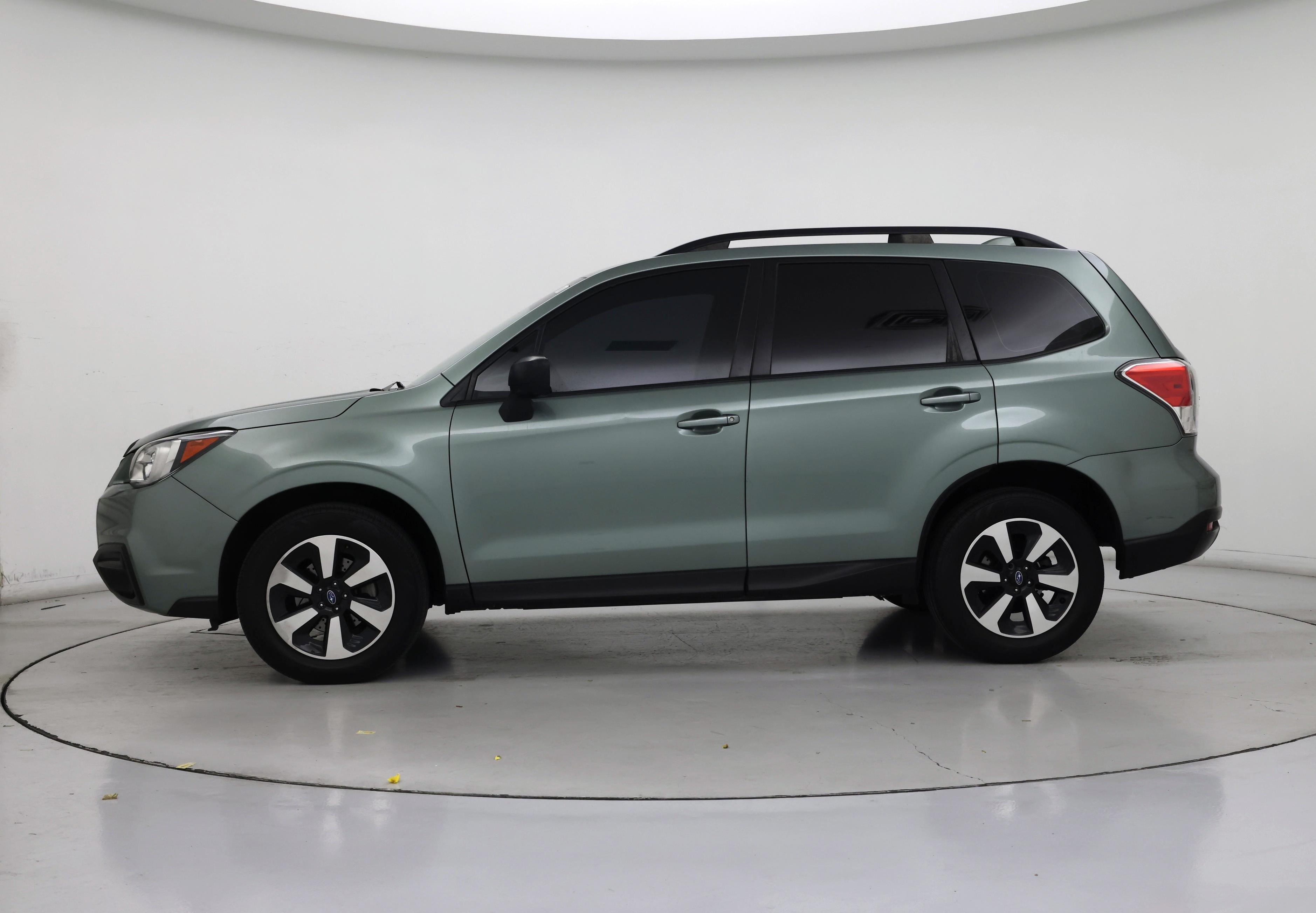 Thumbnail: 2018 Subaru Forester - 3
