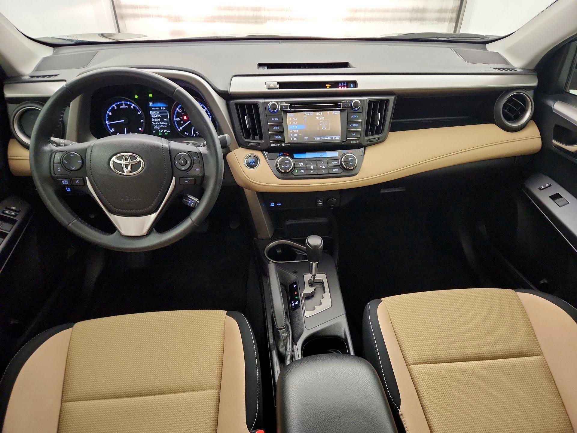 Thumbnail: 2018 Toyota RAV4 - 9