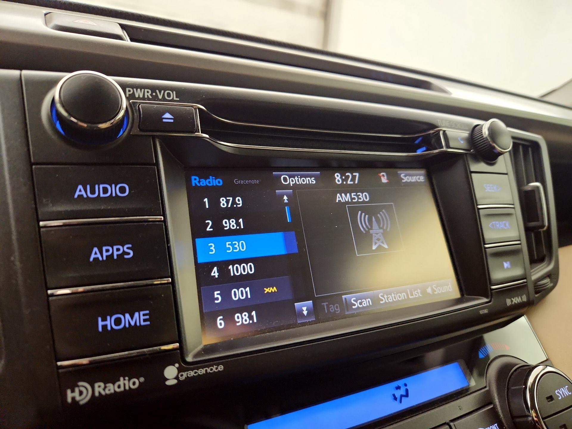 Thumbnail: 2018 Toyota RAV4 - 15