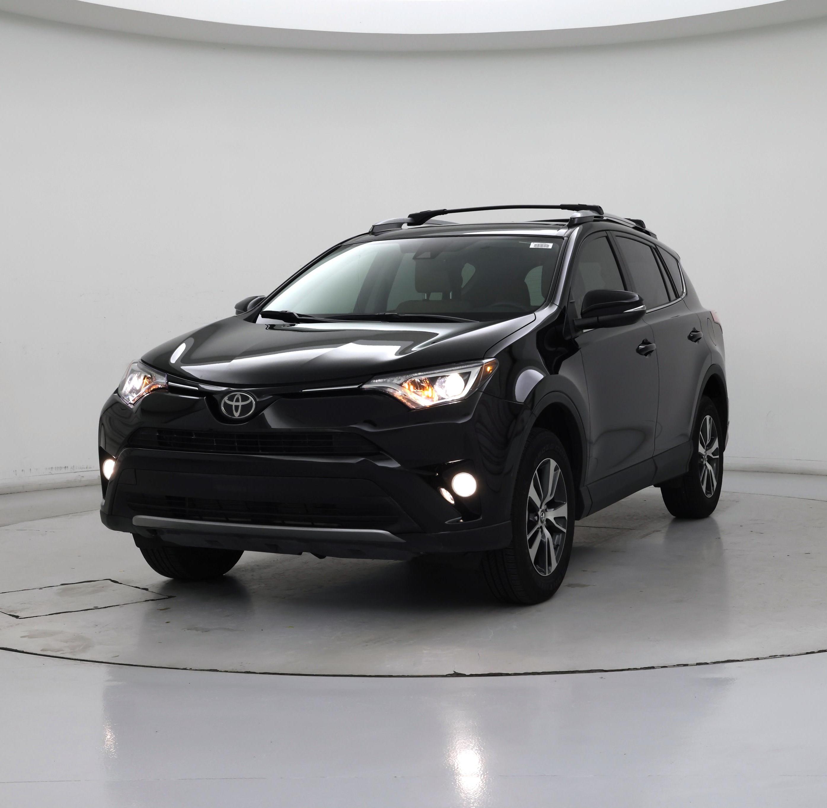 Thumbnail: 2018 Toyota RAV4 - 4