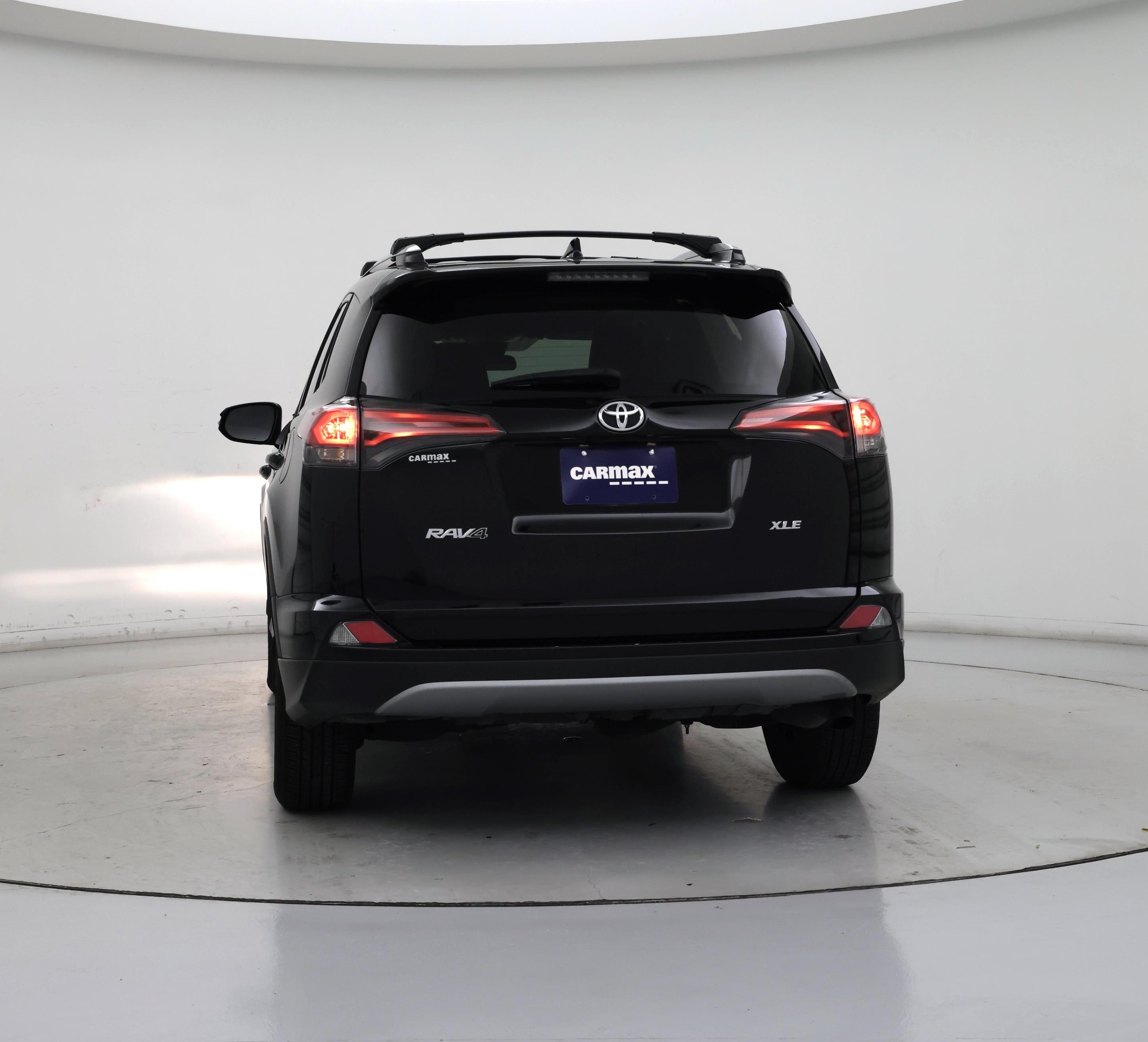 Thumbnail: 2018 Toyota RAV4 - 6