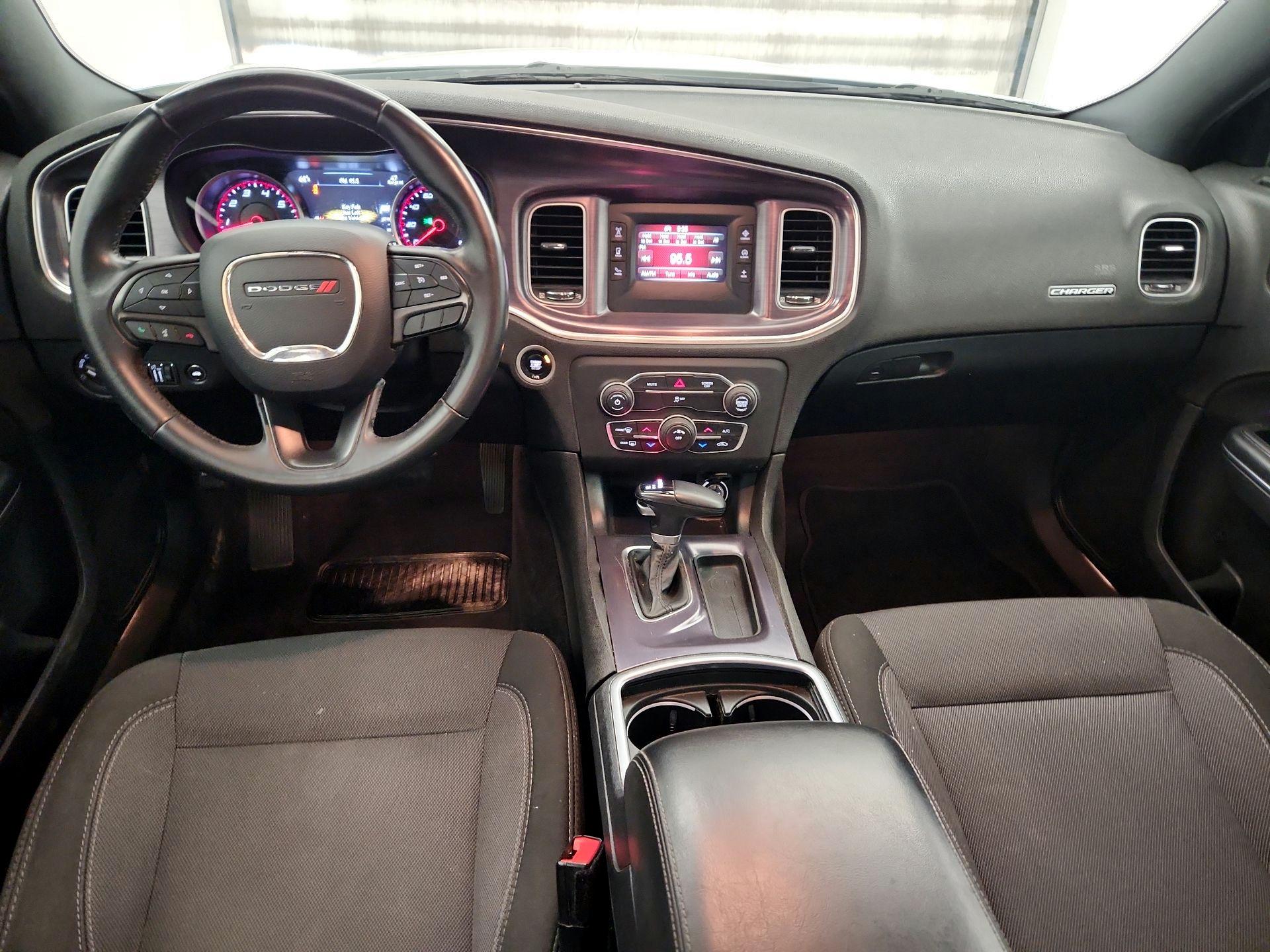 Thumbnail: 2017 Dodge Charger - 9