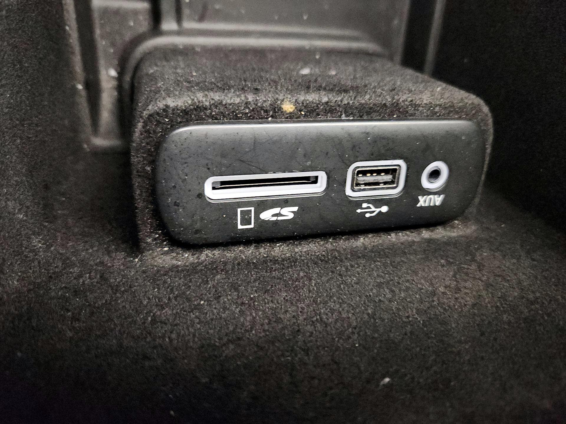 Thumbnail: 2017 Dodge Charger - 17