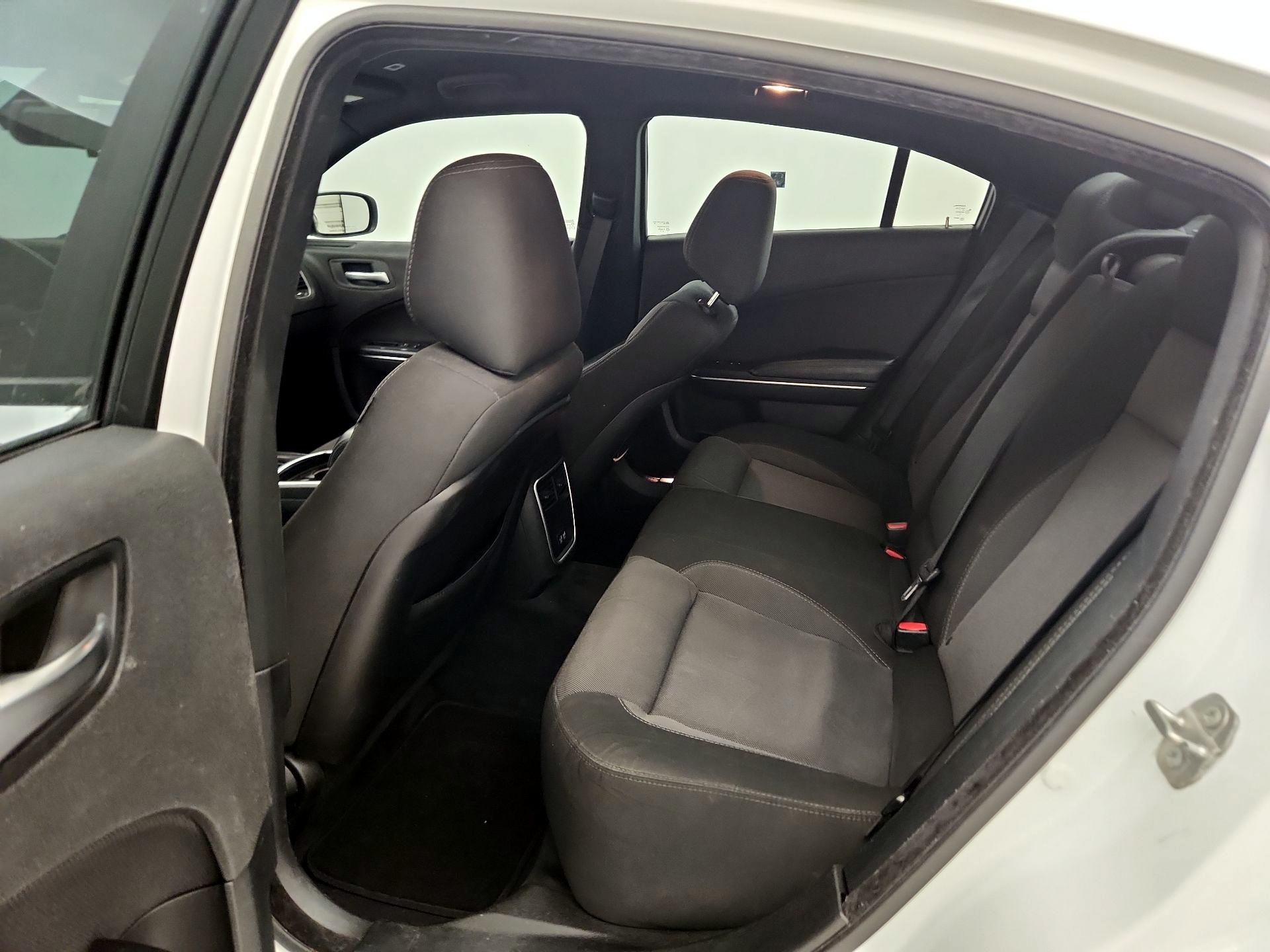 Thumbnail: 2017 Dodge Charger - 18