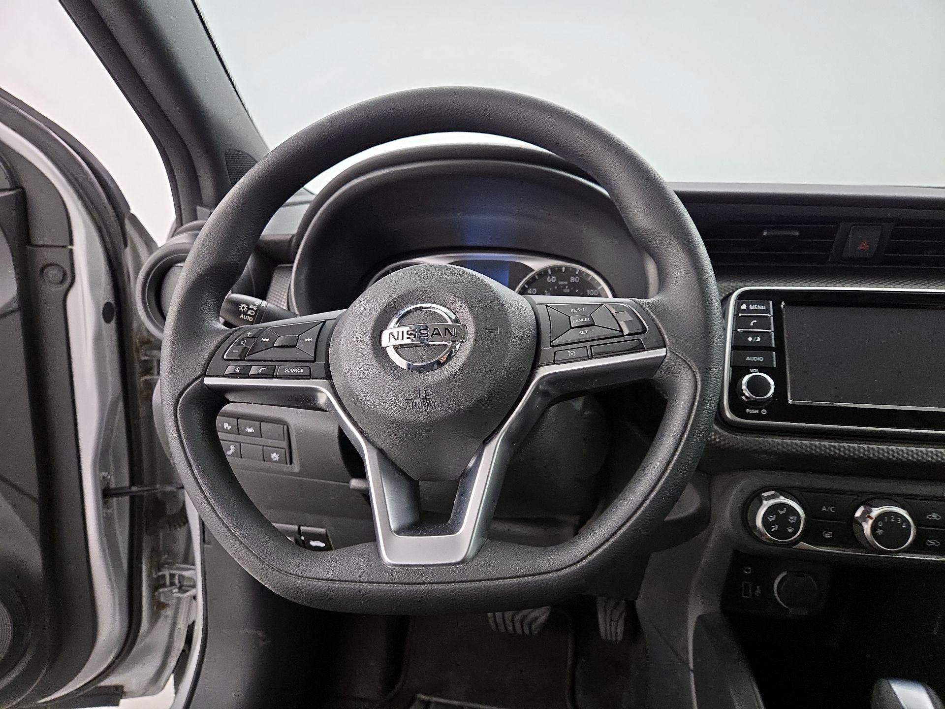 Thumbnail: 2020 Nissan Kicks - 10