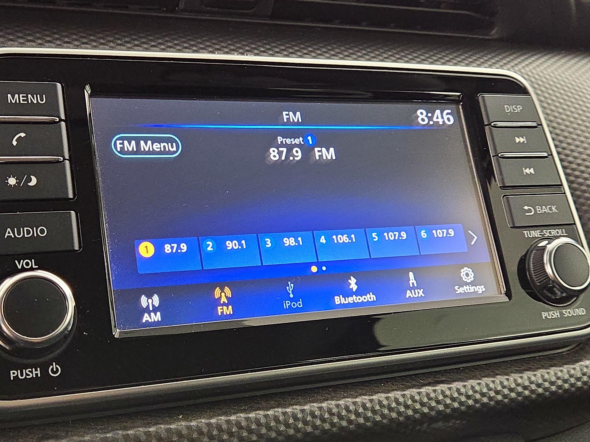 Thumbnail: 2020 Nissan Kicks - 15