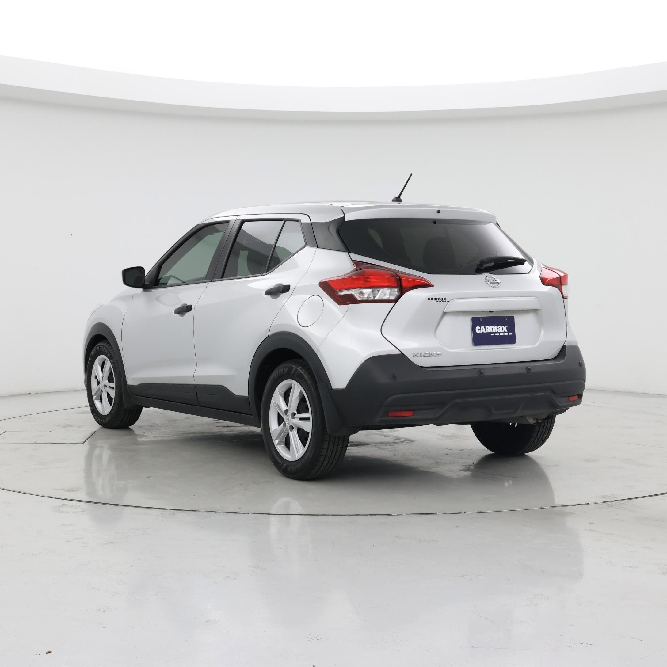 Thumbnail: 2020 Nissan Kicks - 2