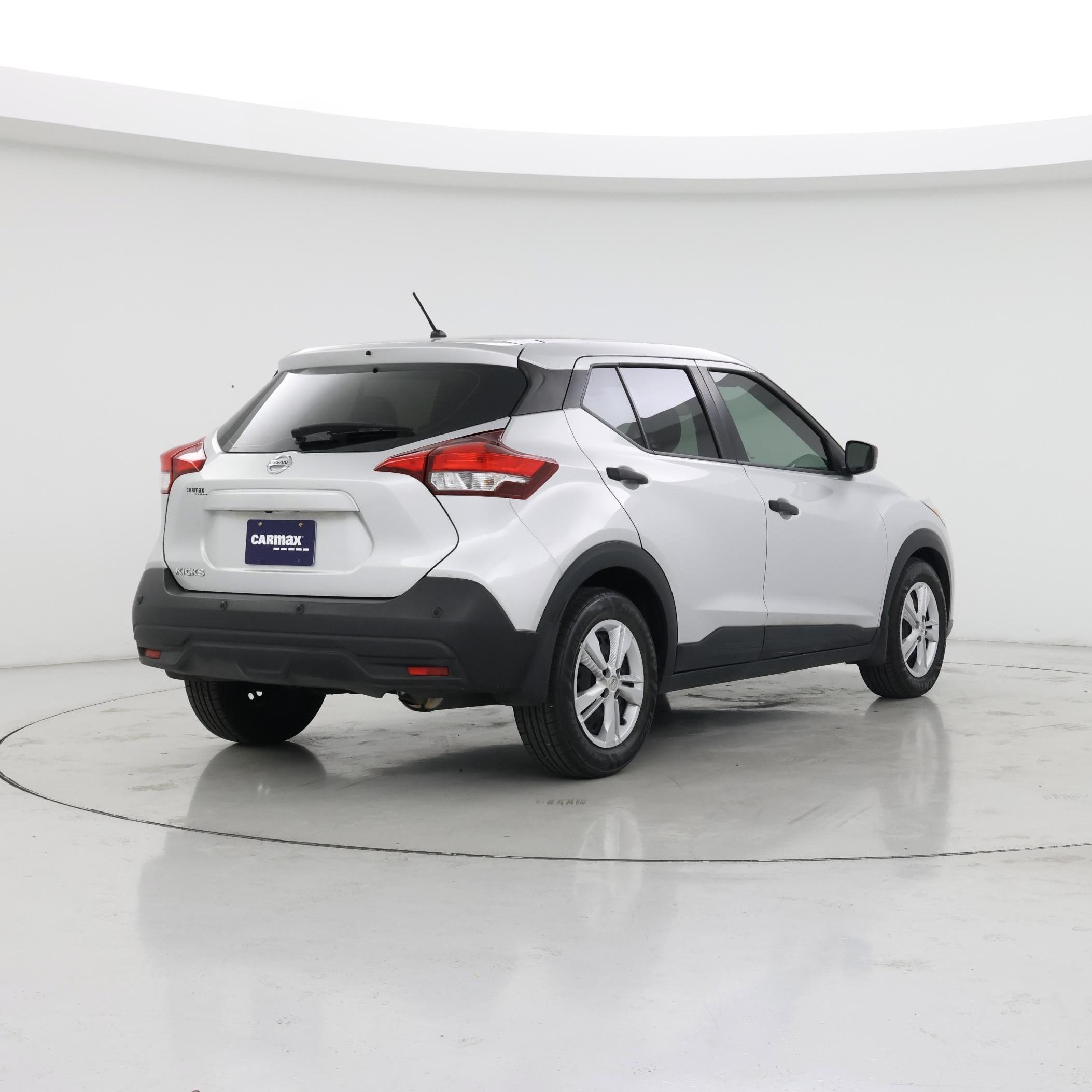 Thumbnail: 2020 Nissan Kicks - 8