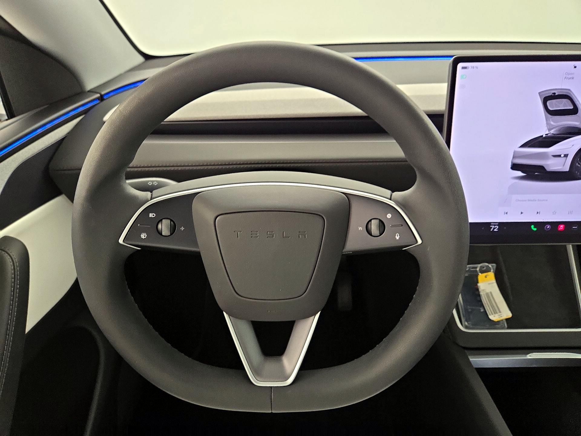 Thumbnail: 2026 Tesla Model Y - 10