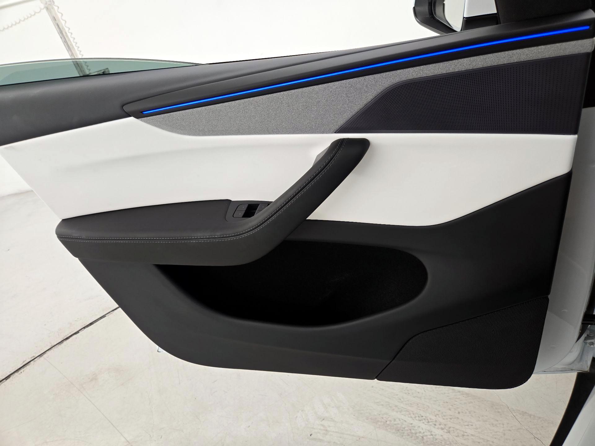 Thumbnail: 2026 Tesla Model Y - 12