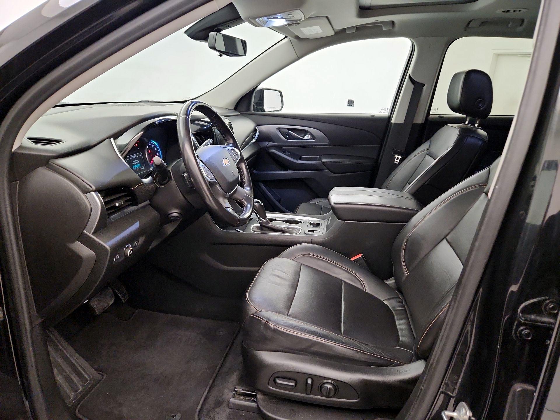 Thumbnail: 2019 Chevrolet Traverse - 11