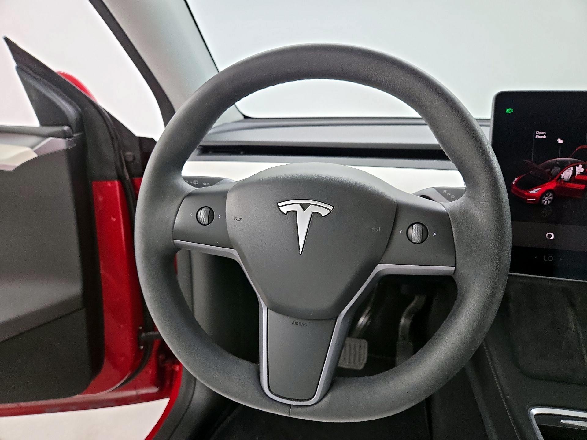 Thumbnail: 2023 Tesla Model Y - 10