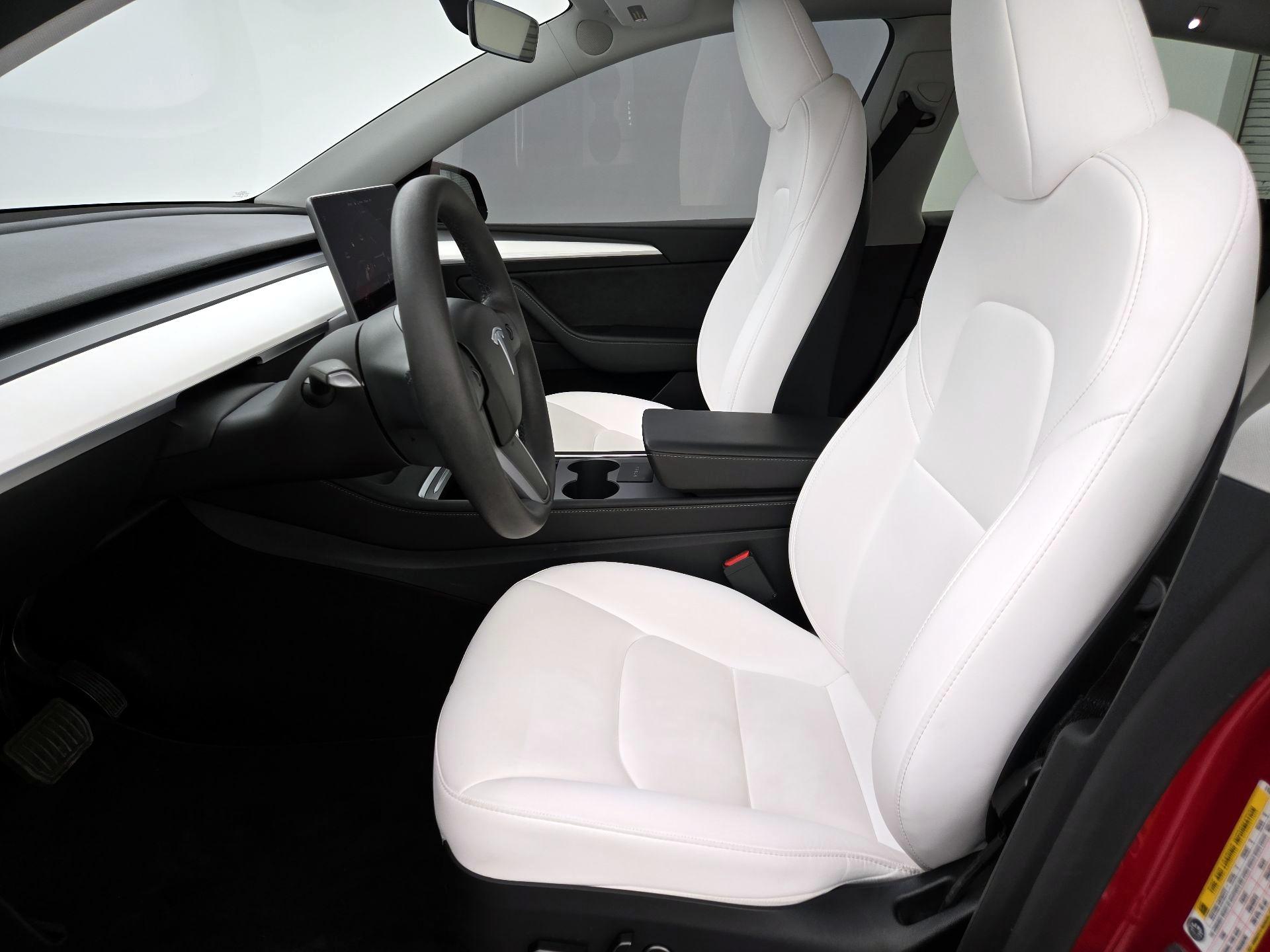 Thumbnail: 2023 Tesla Model Y - 11