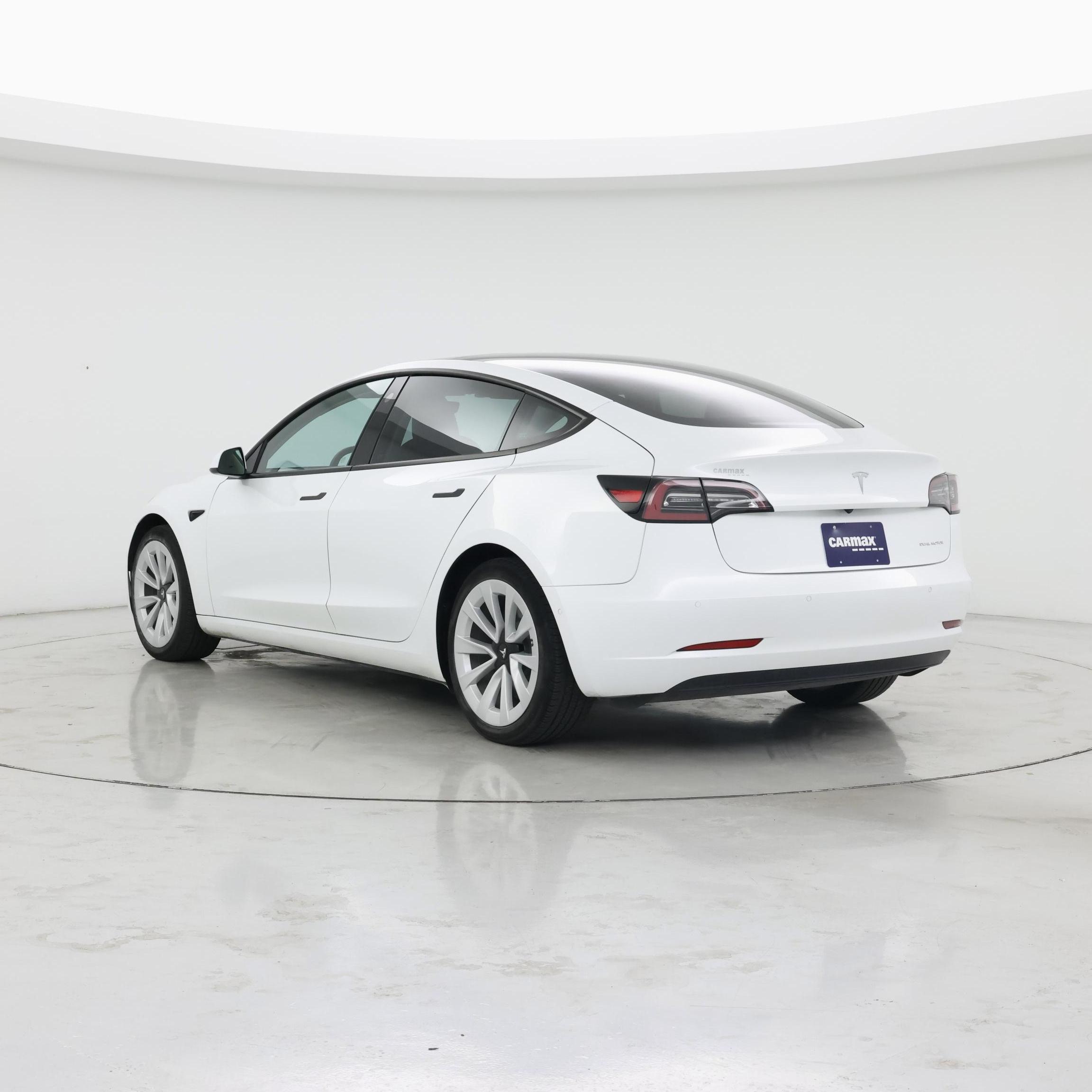 Thumbnail: 2022 Tesla Model 3 - 2