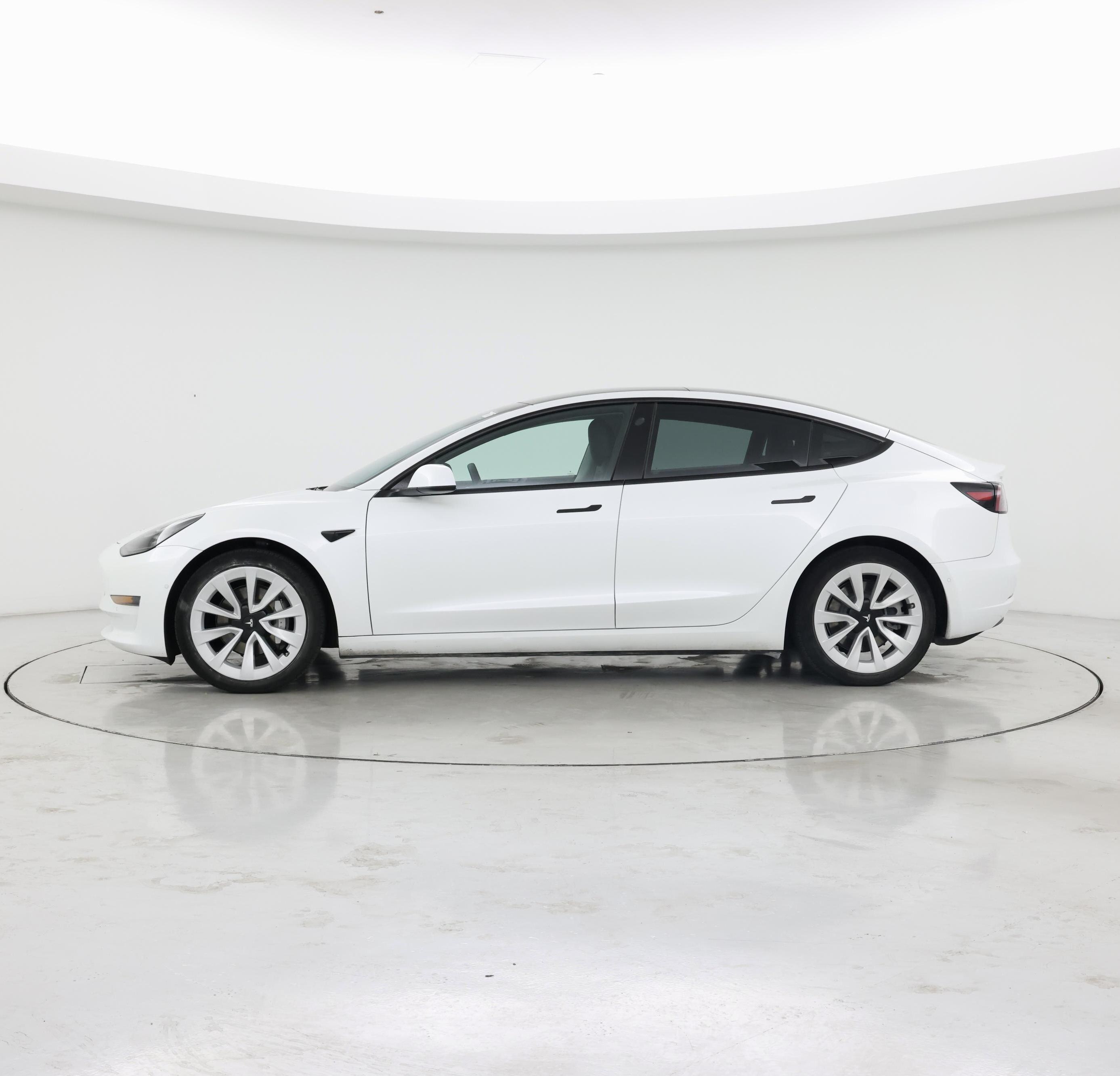 Thumbnail: 2022 Tesla Model 3 - 3