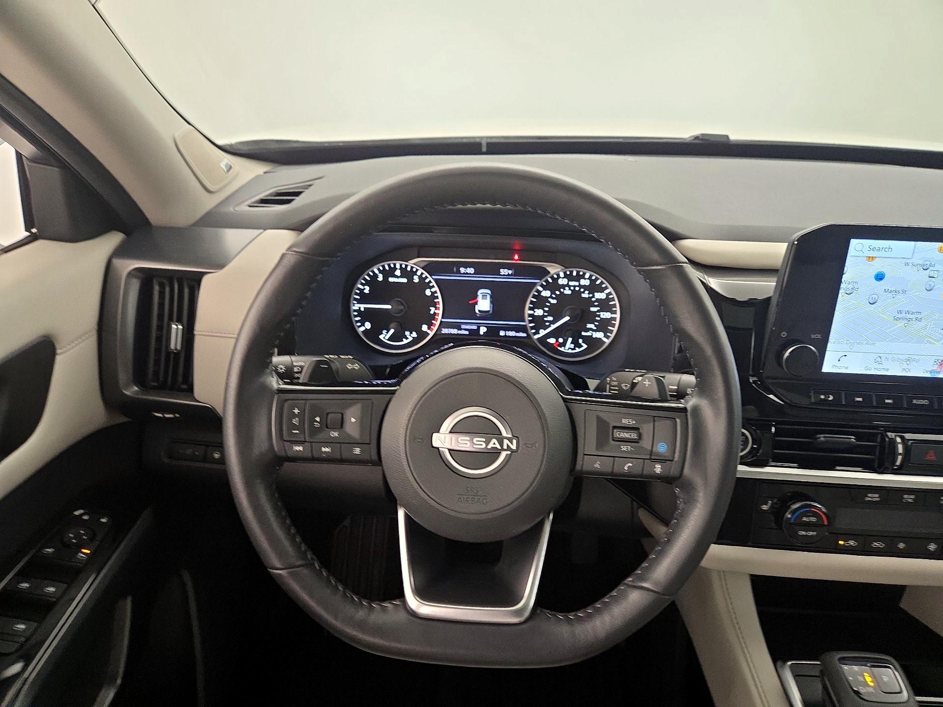 Thumbnail: 2023 Nissan Pathfinder - 10