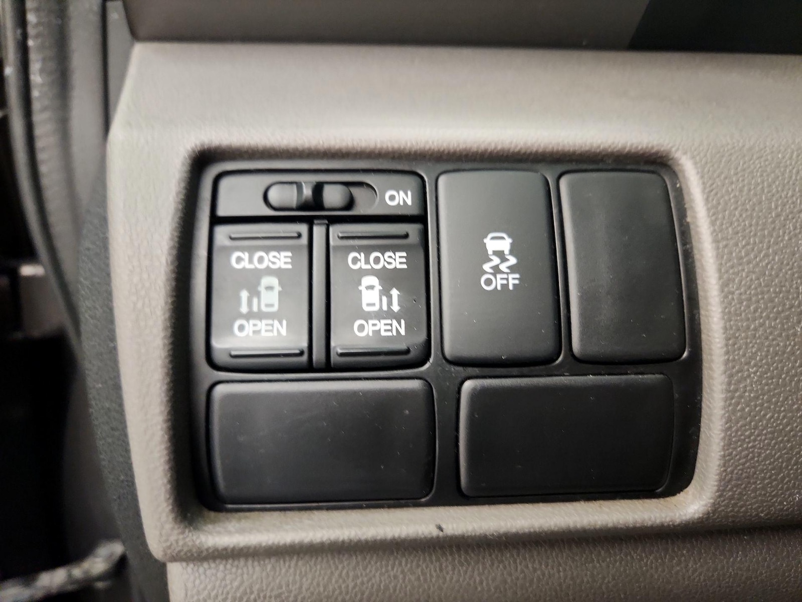 2015 Honda Odyssey EX - Photo 14