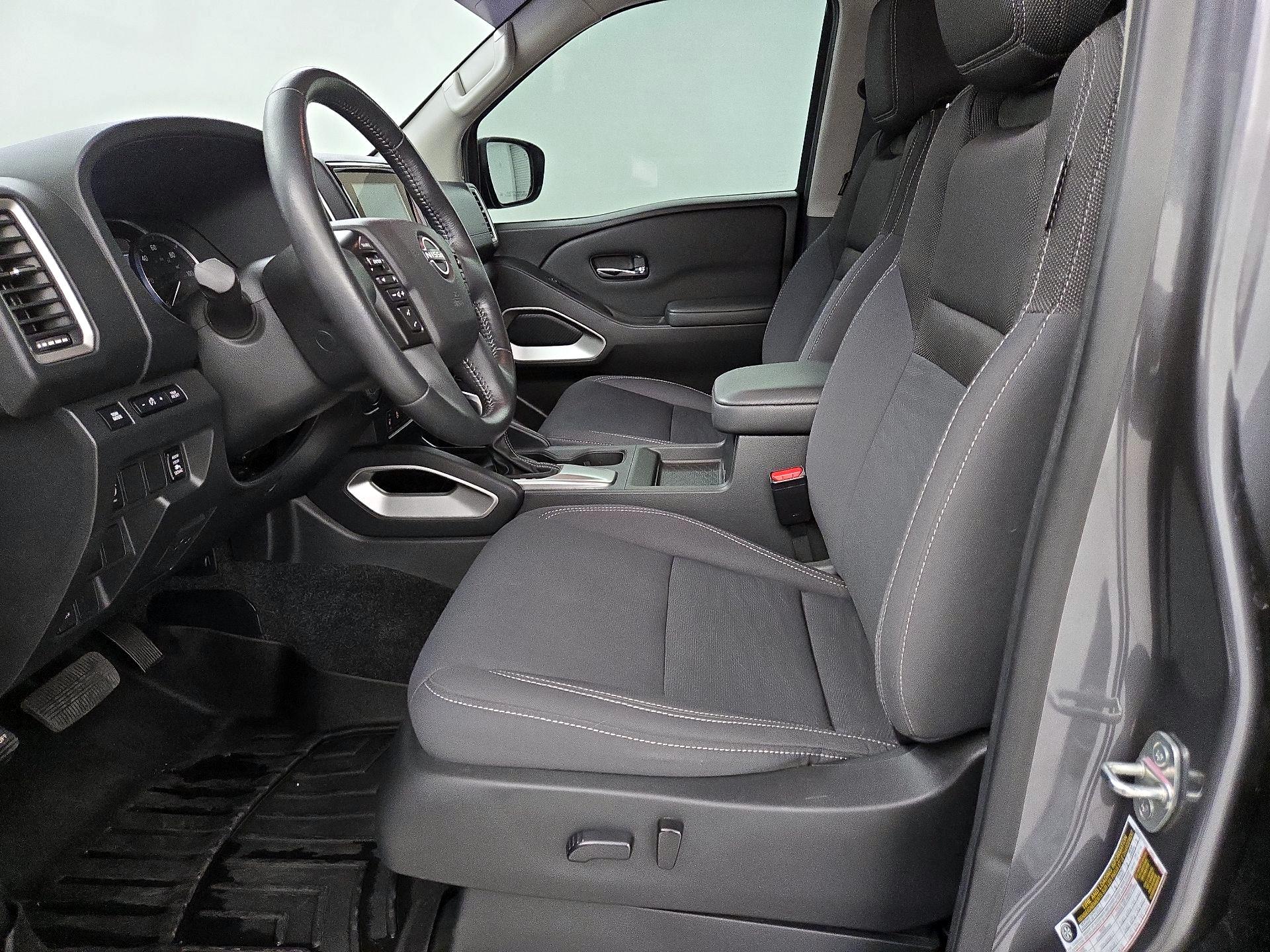 Thumbnail: 2022 Nissan Frontier - 11