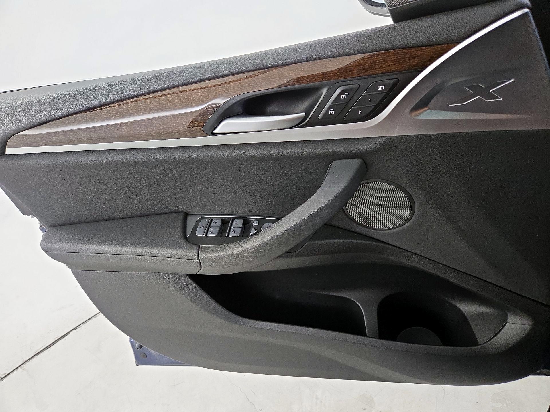 Thumbnail: 2021 BMW X3 - 12