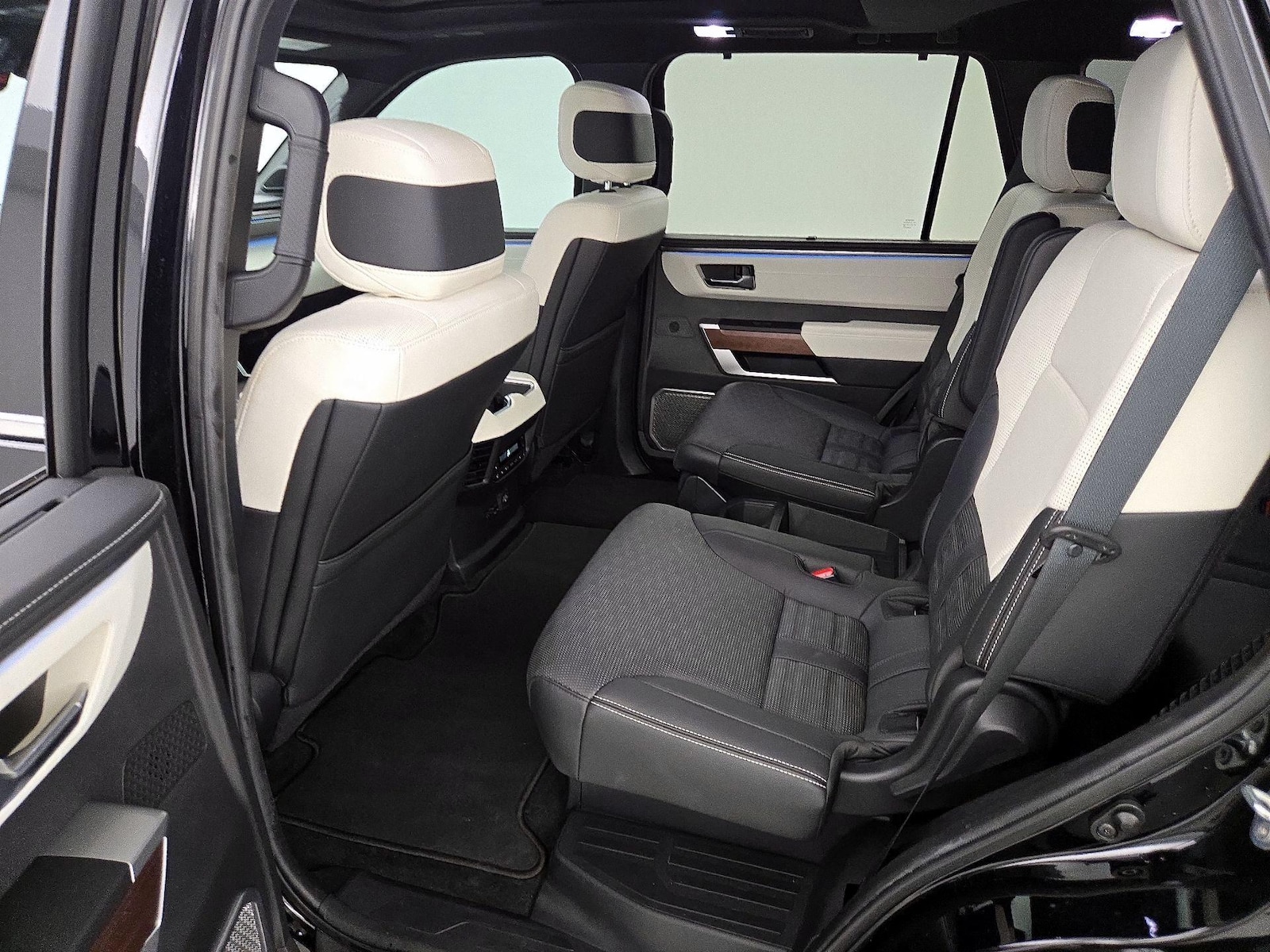 Rear Air Conditioning