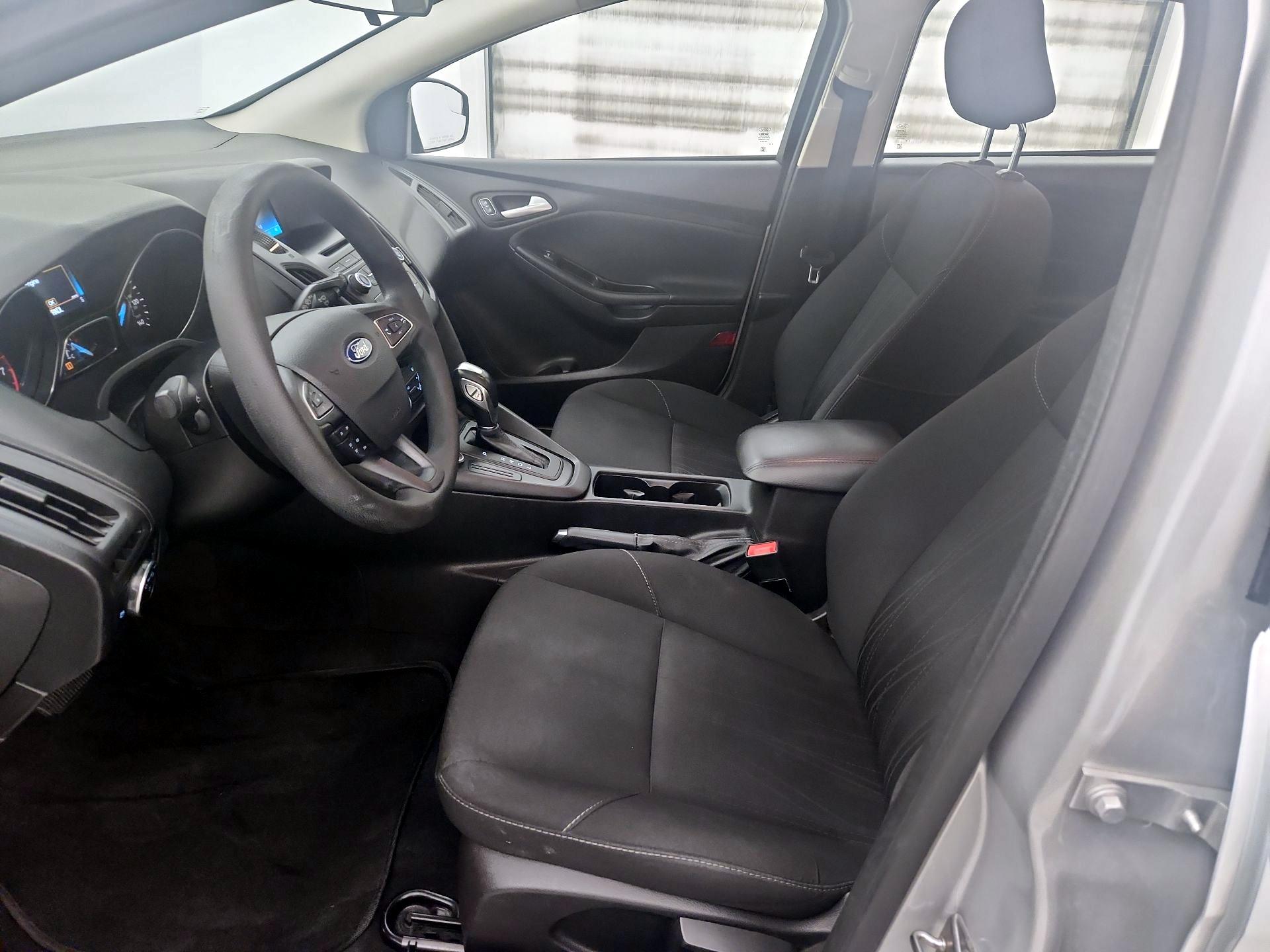 Thumbnail: 2016 Ford Focus - 11
