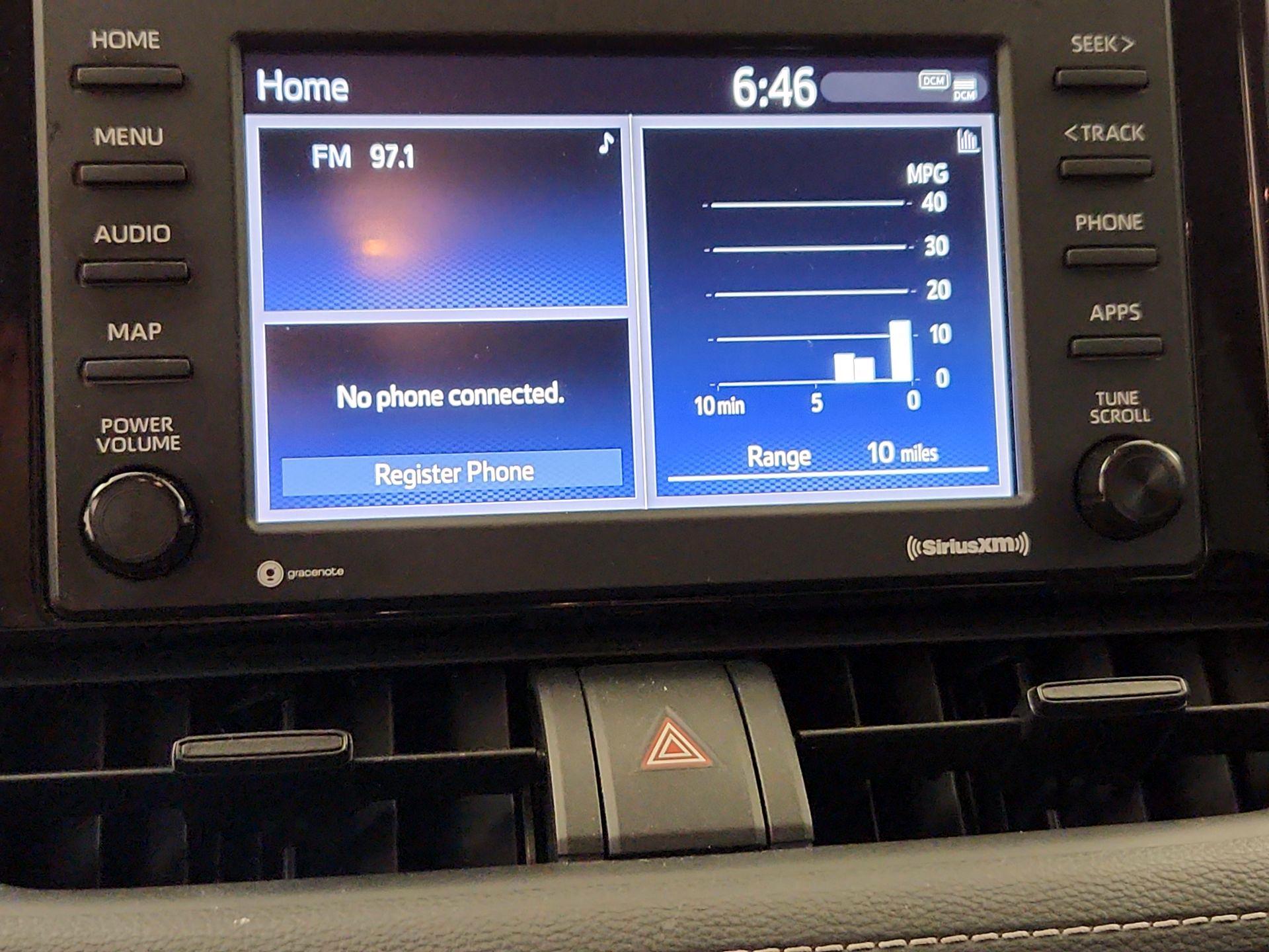 Thumbnail: 2021 Toyota RAV4 - 15