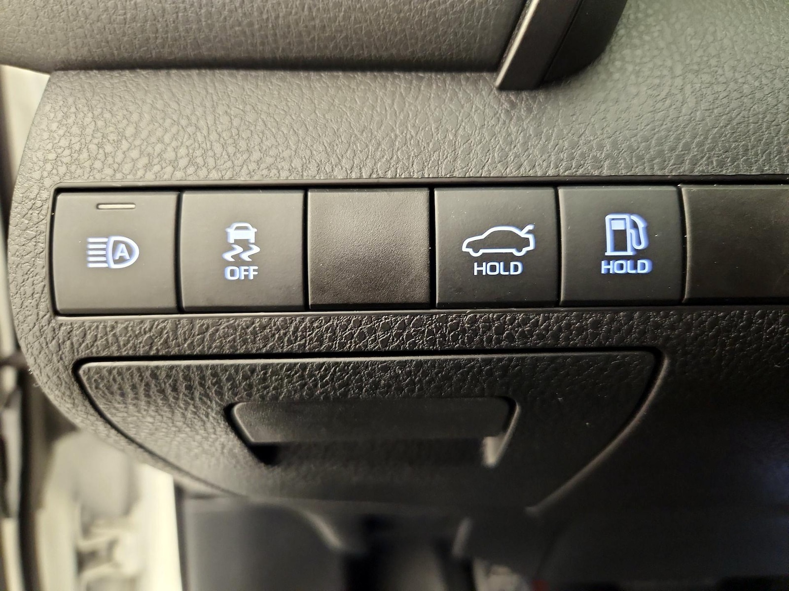 2019 Toyota Camry SE - Photo 14