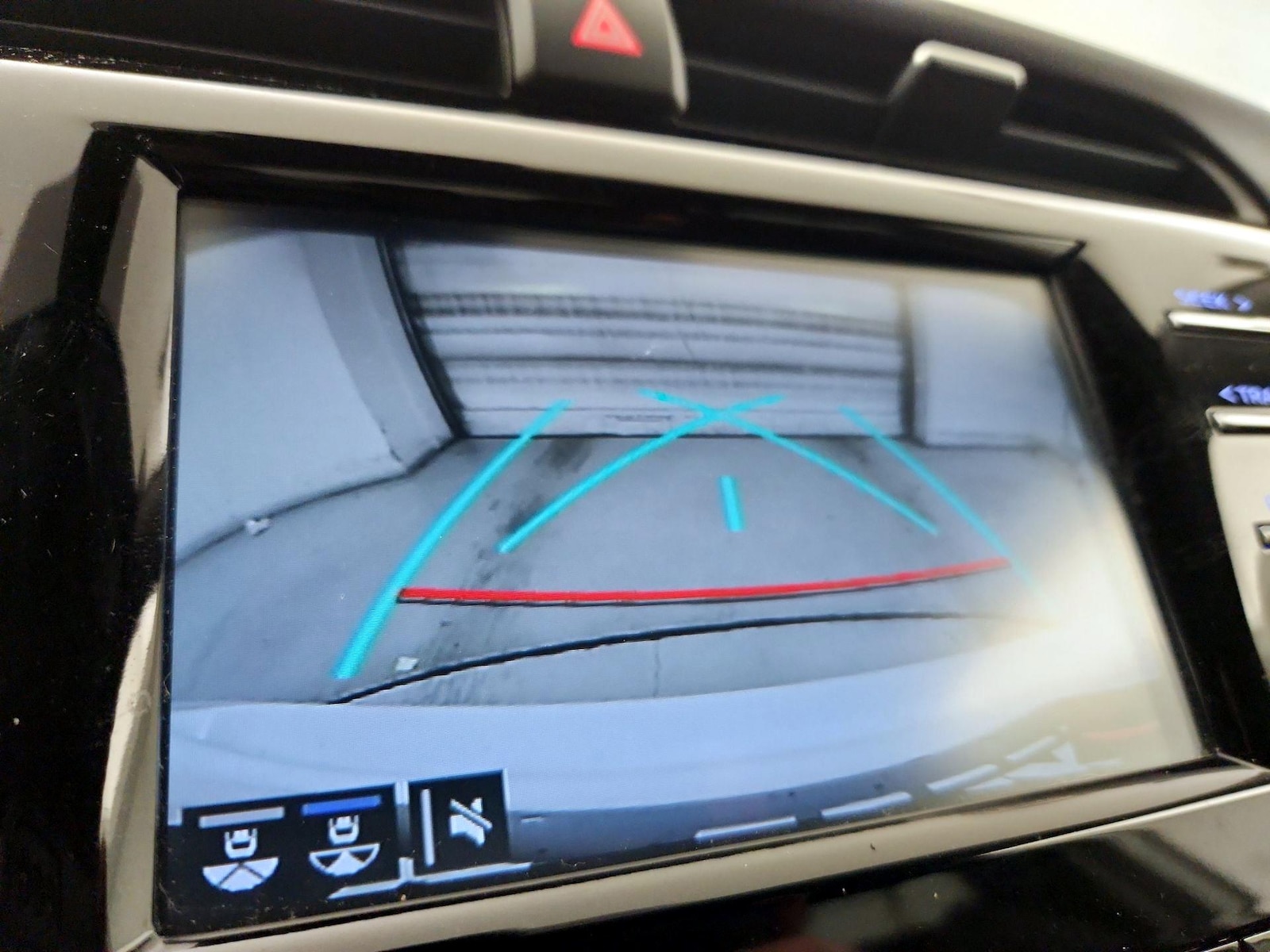2019 Toyota Camry SE - Photo 15