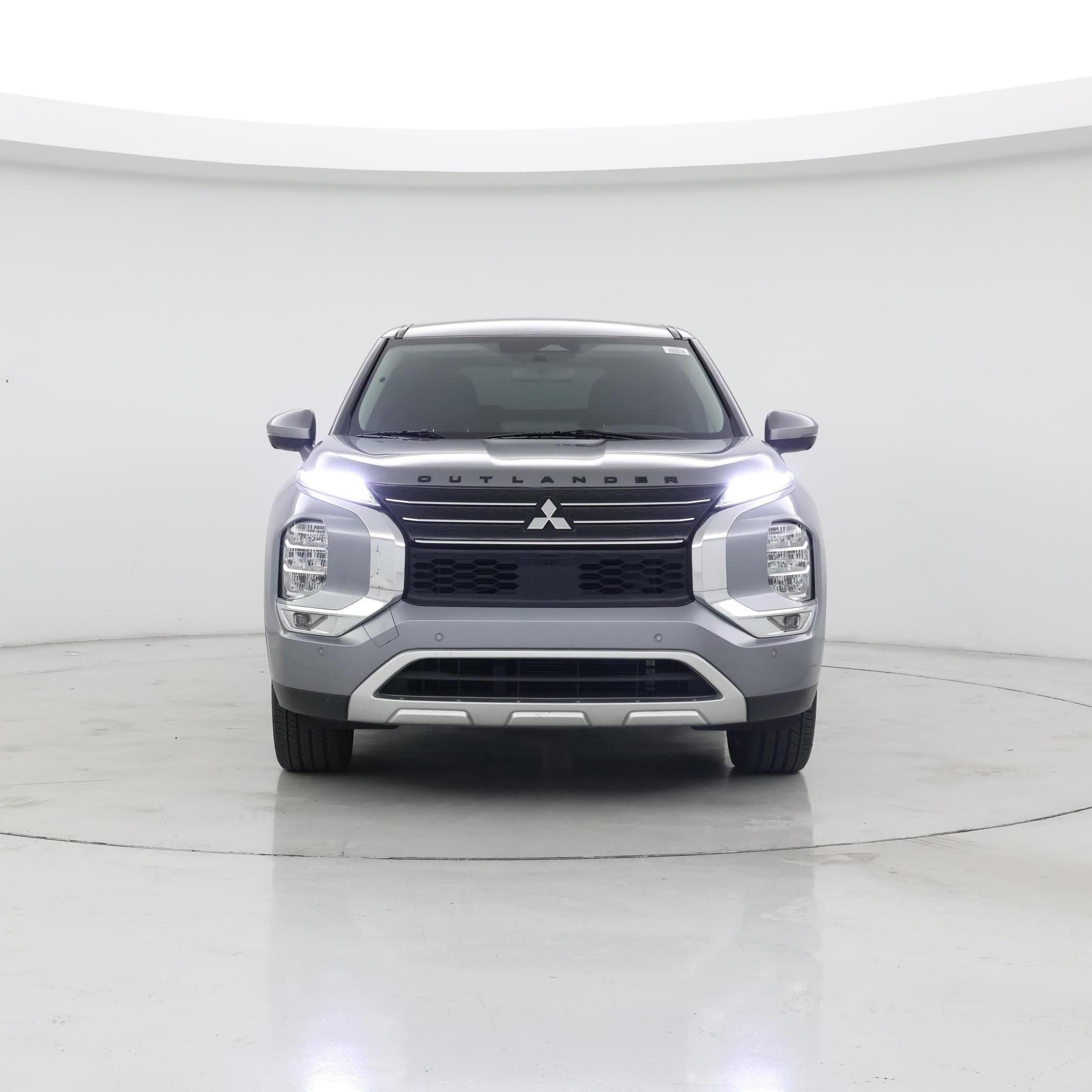 Thumbnail: 2023 Mitsubishi Outlander - 5