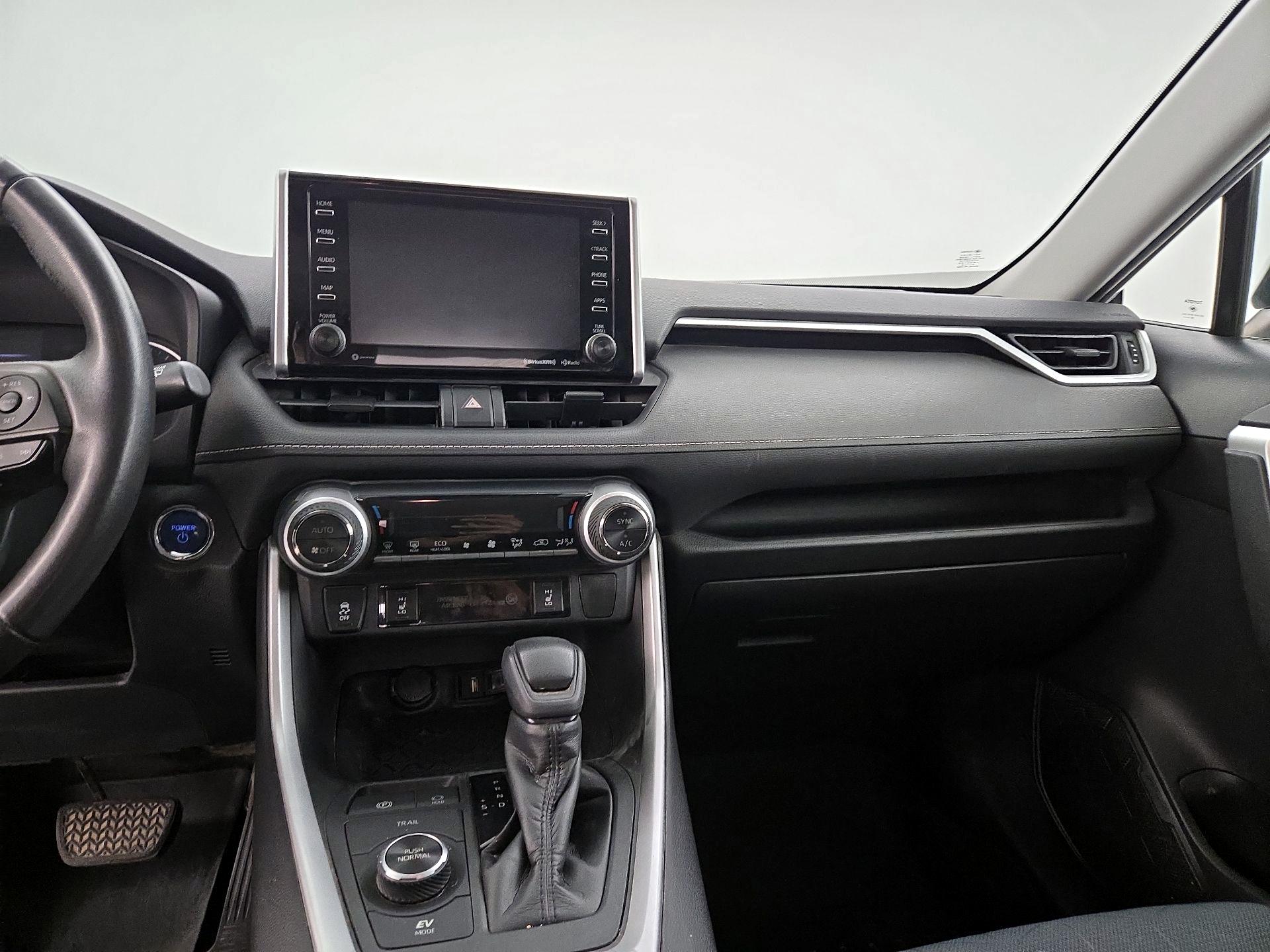 Thumbnail: 2020 Toyota RAV4 - 9