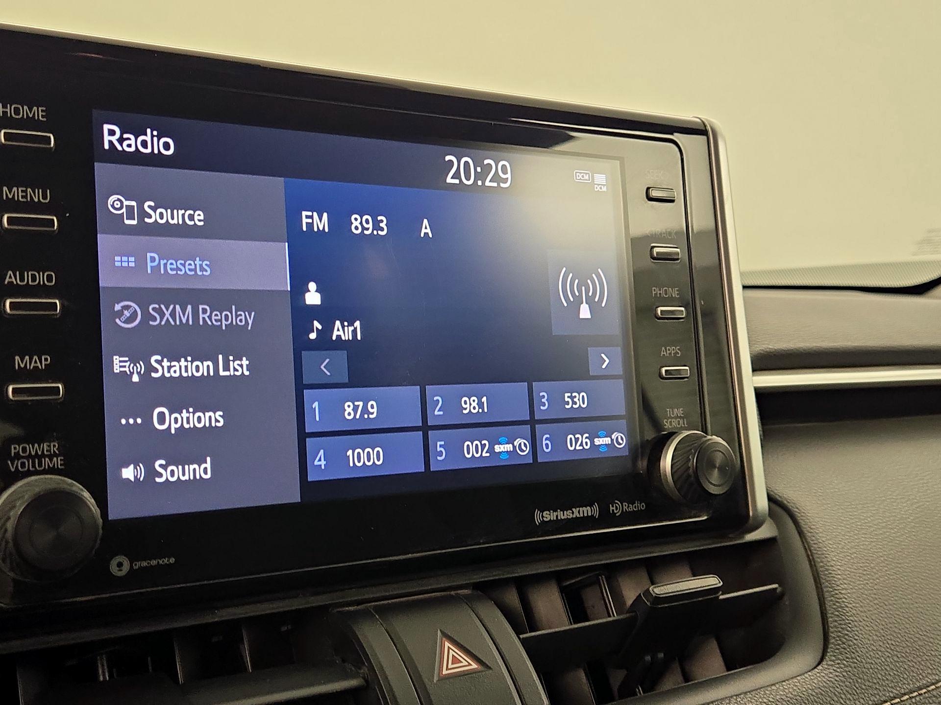 Thumbnail: 2020 Toyota RAV4 - 15