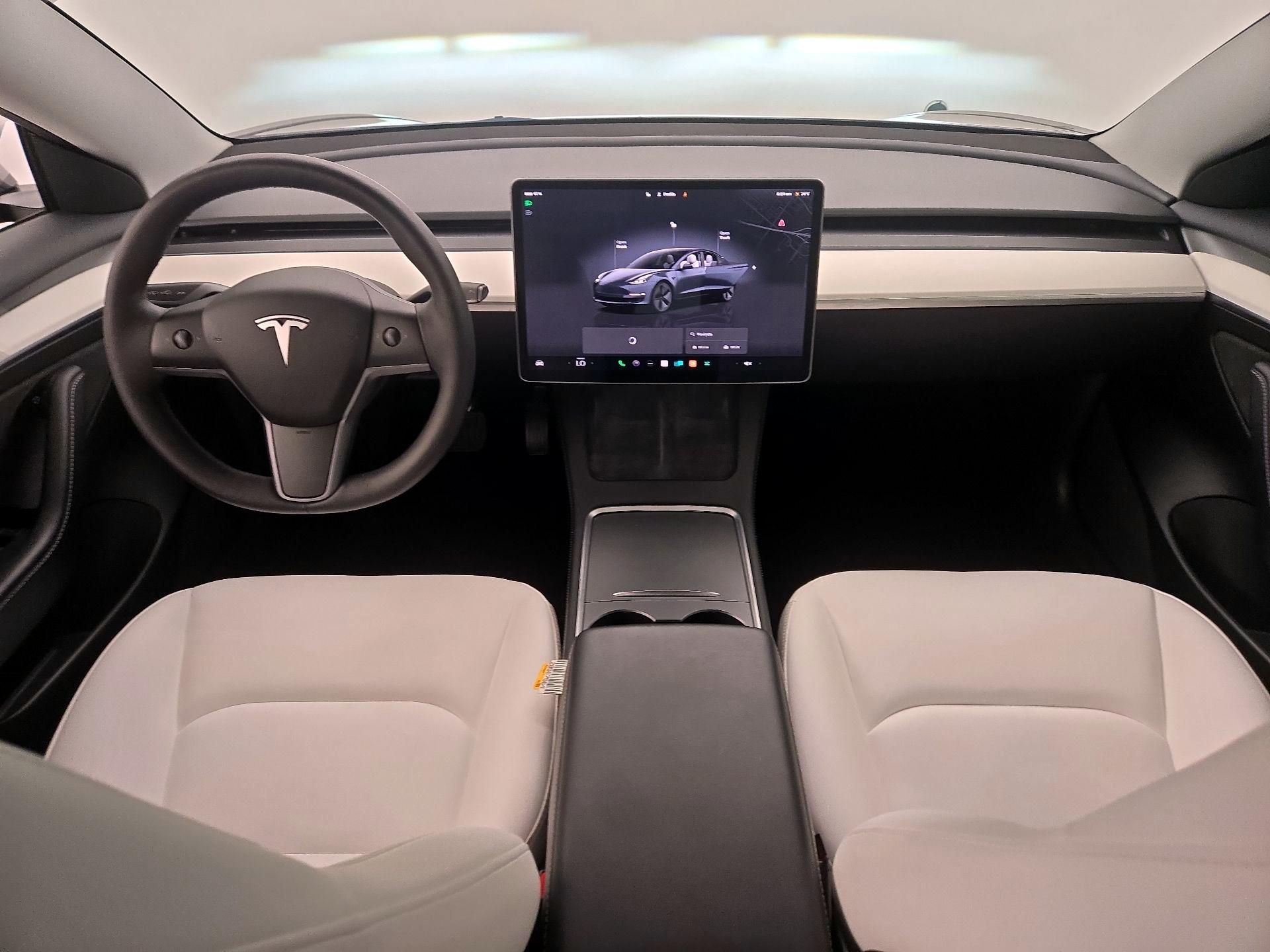 Thumbnail: 2023 Tesla Model 3 - 9