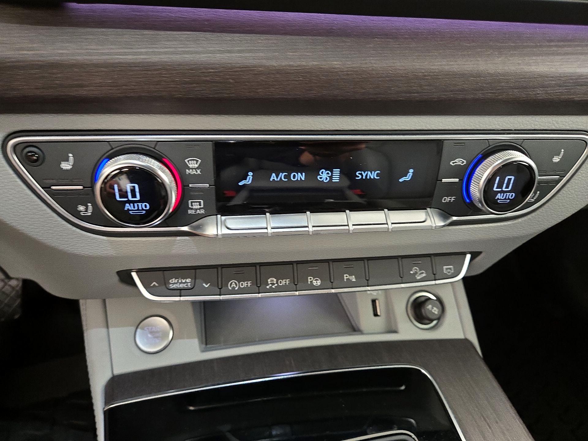 Thumbnail: 2021 Audi Q5 - 17