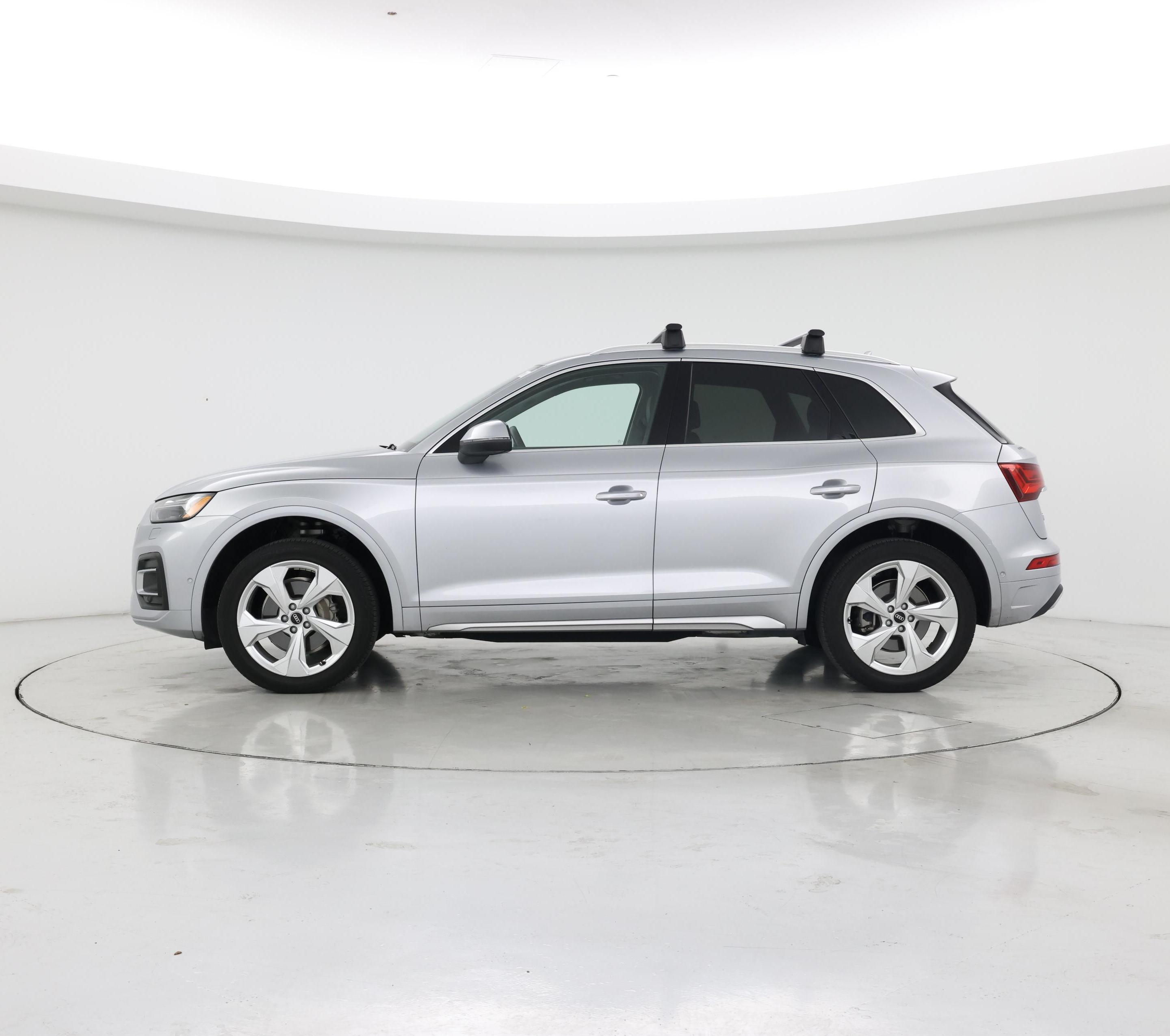 Thumbnail: 2021 Audi Q5 - 3
