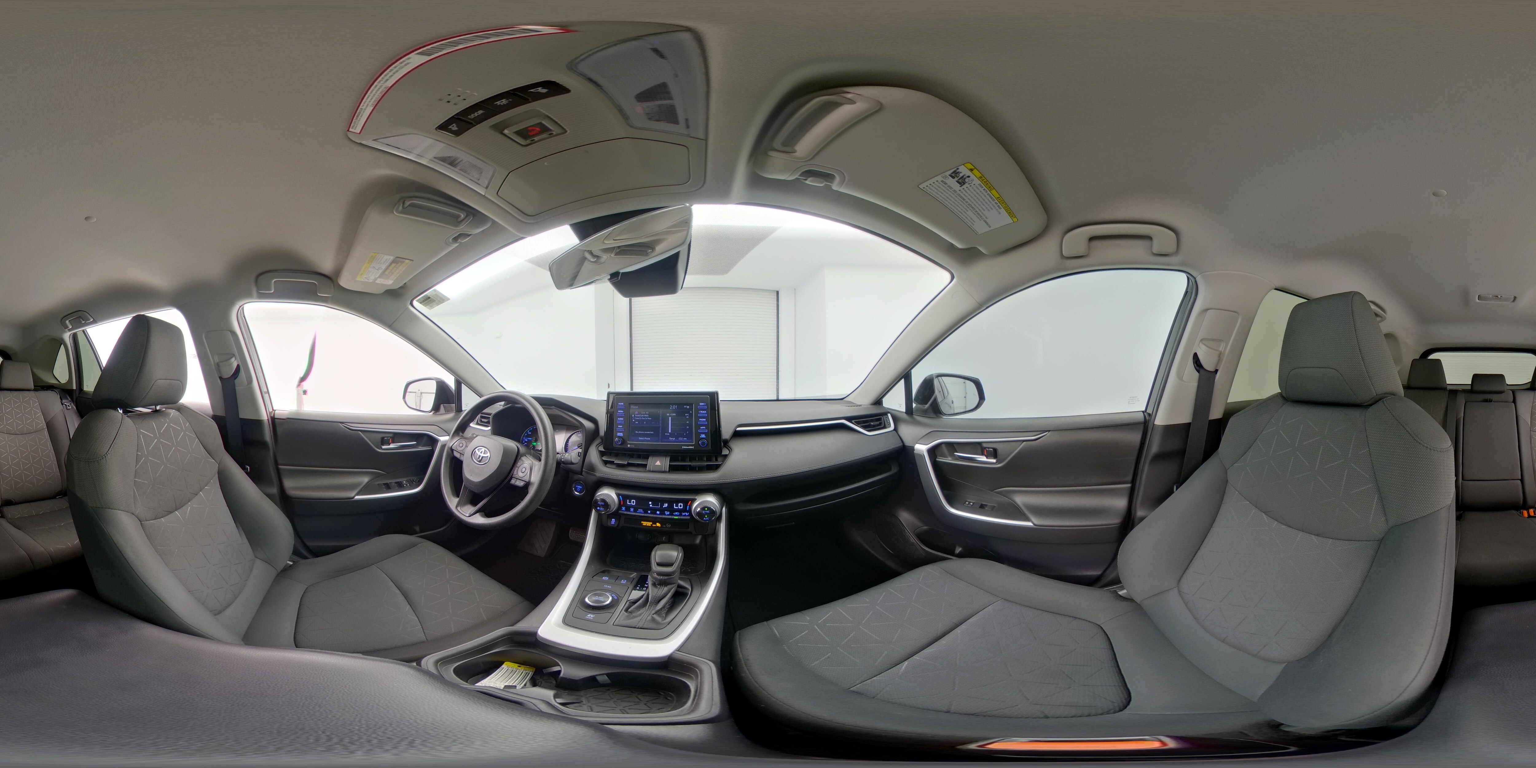 2021 Toyota RAV4 XLE - Photo 24