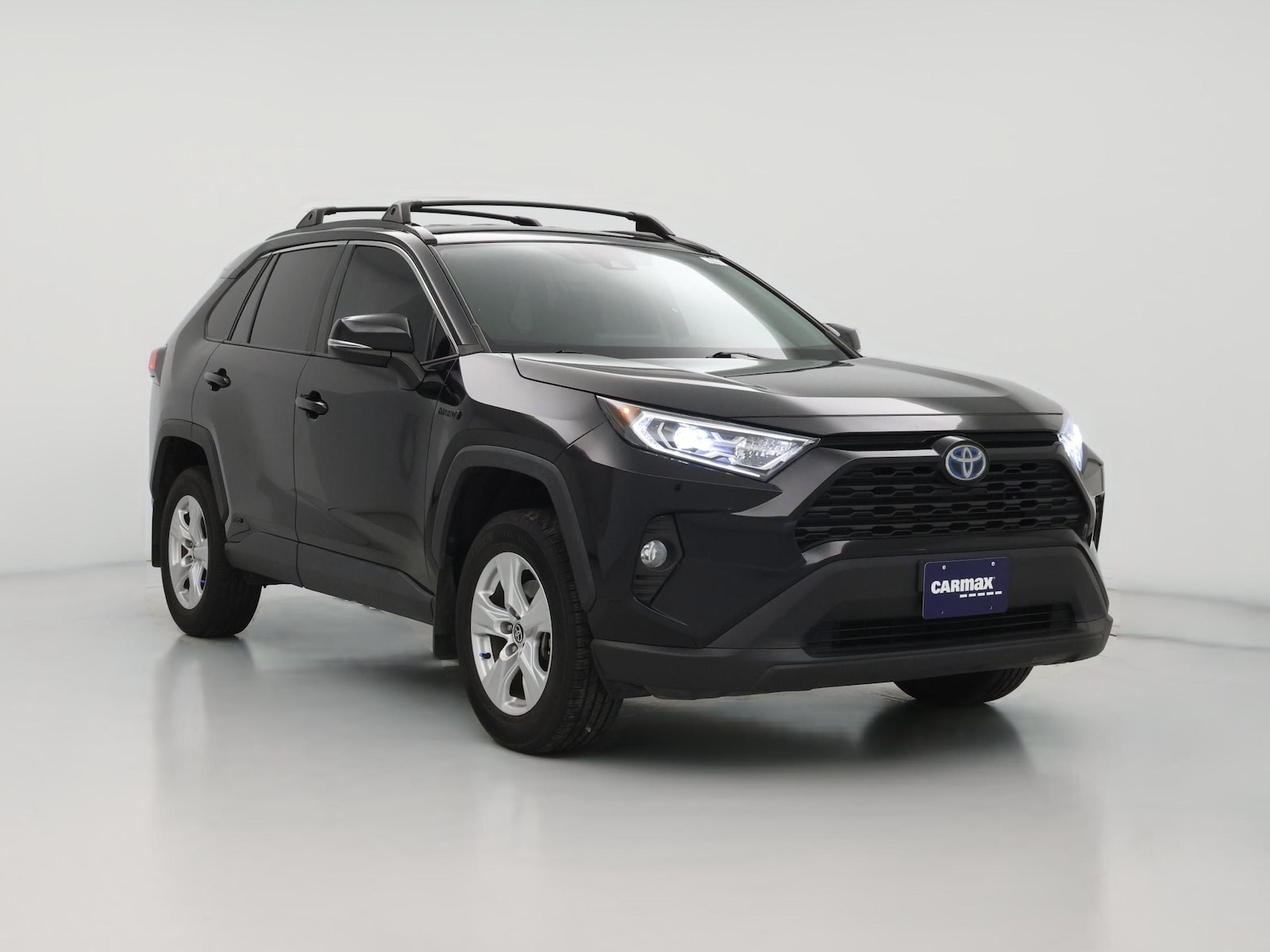 2021 Toyota RAV4 XLE - Photo 1