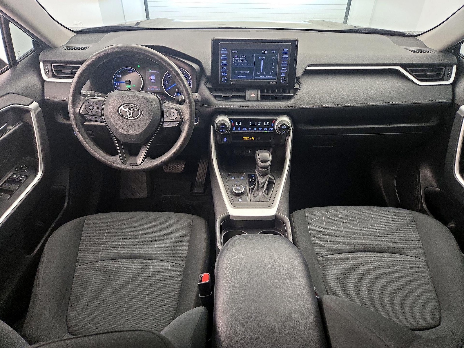 2021 Toyota RAV4 XLE - Photo 10