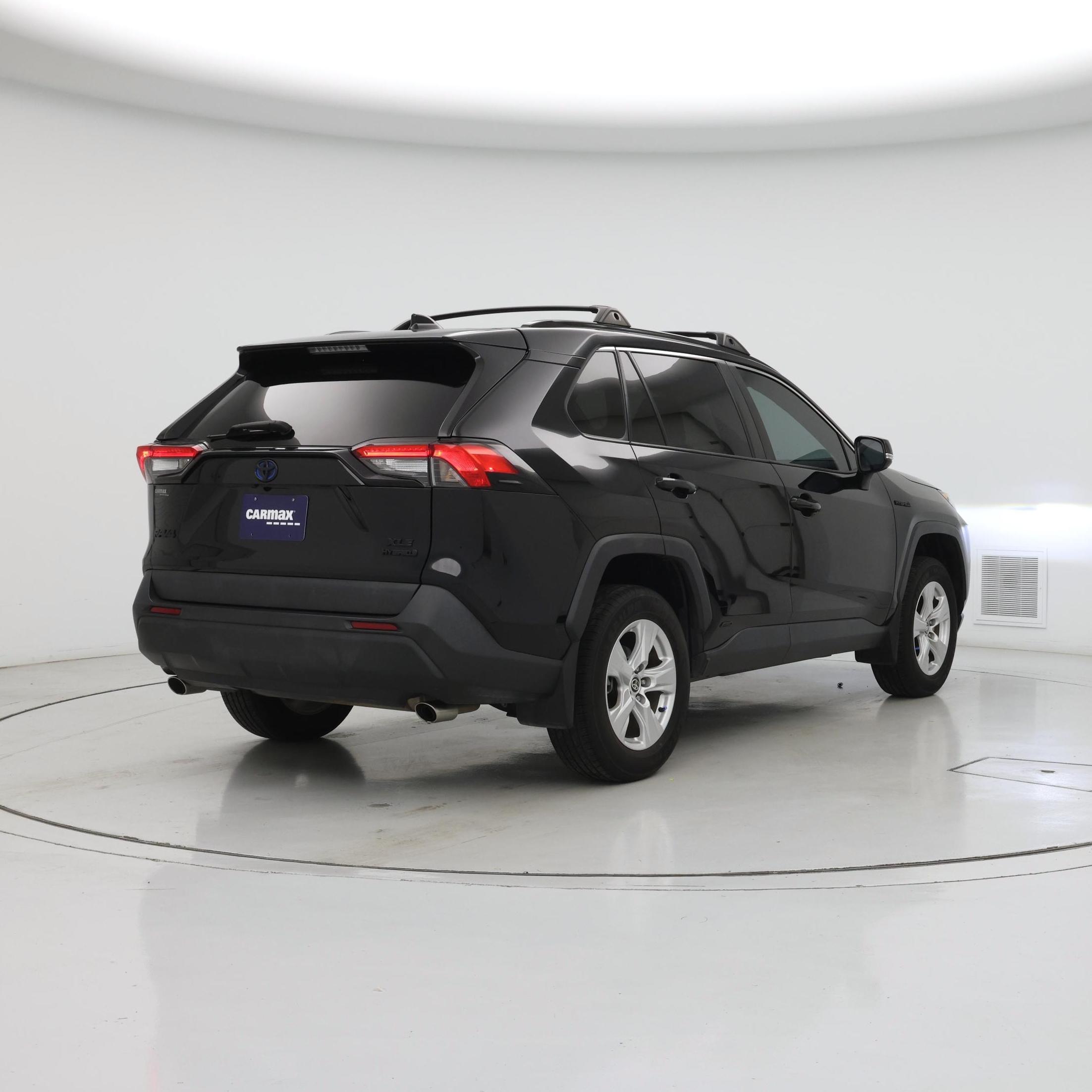 Thumbnail: 2021 Toyota RAV4 - 8