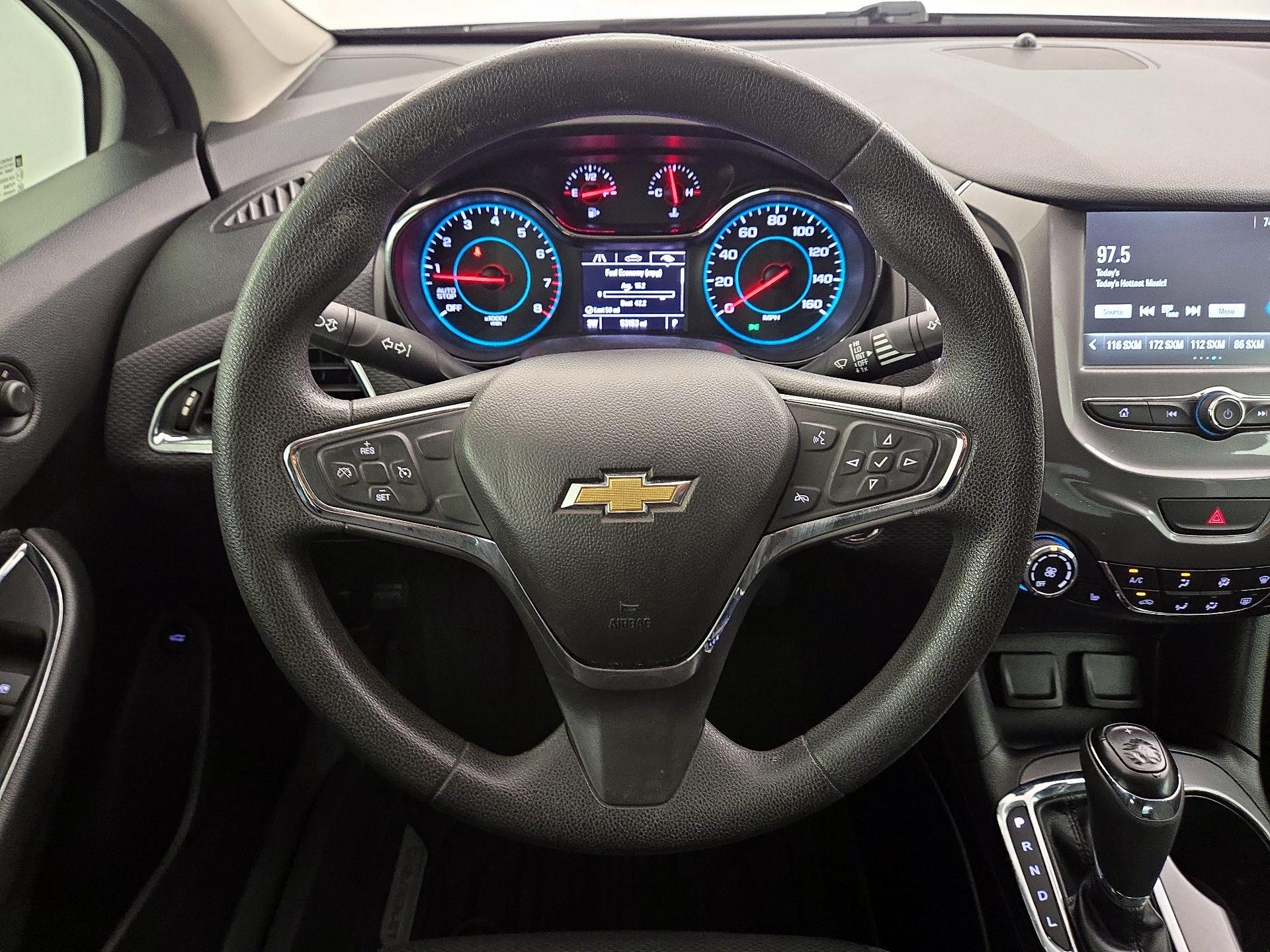 Thumbnail: 2017 Chevrolet Cruze - 10