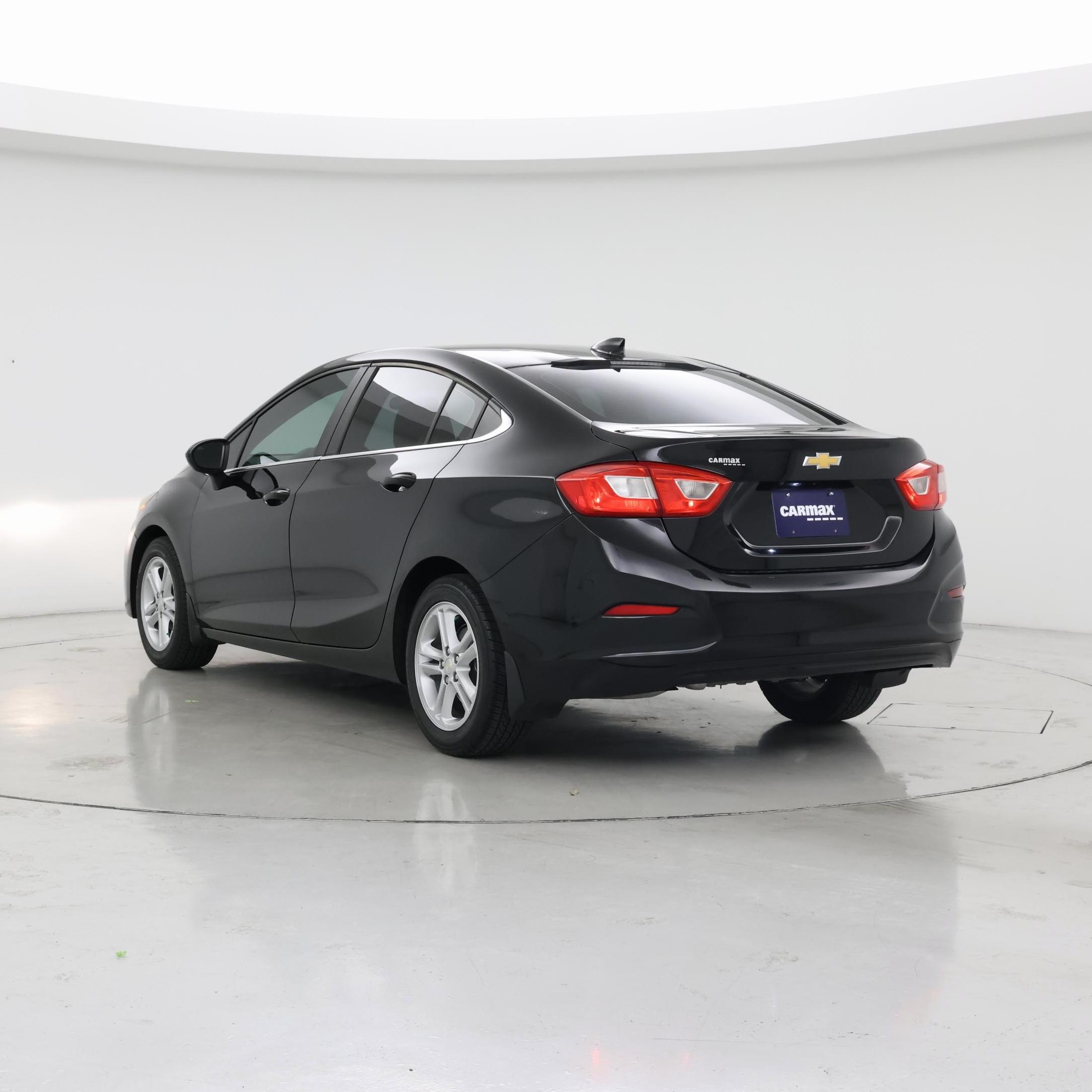 Thumbnail: 2017 Chevrolet Cruze - 2