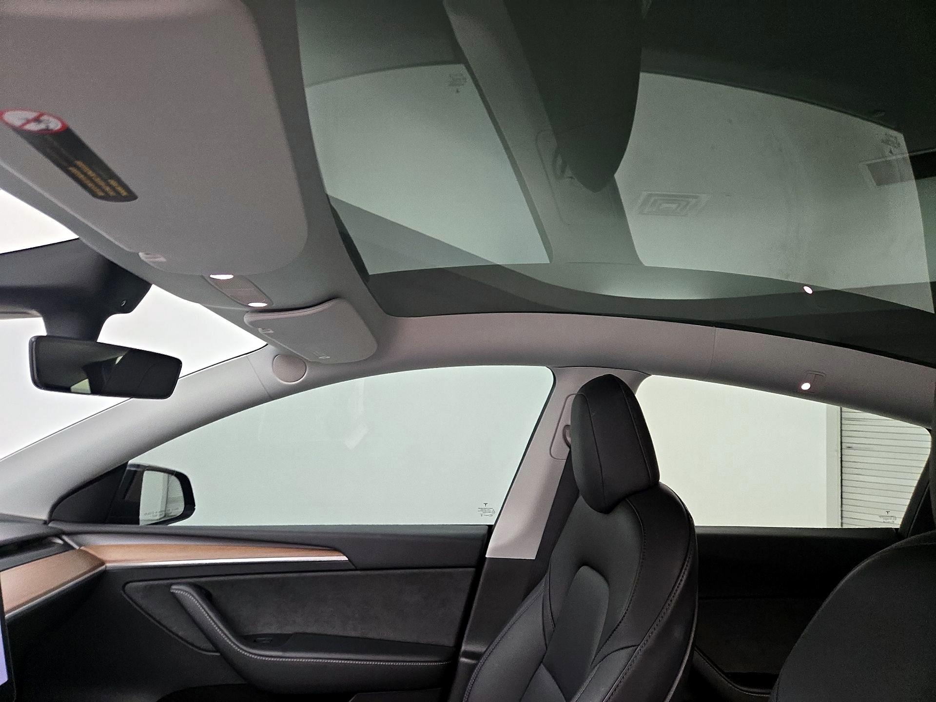 Thumbnail: 2022 Tesla Model Y - 18