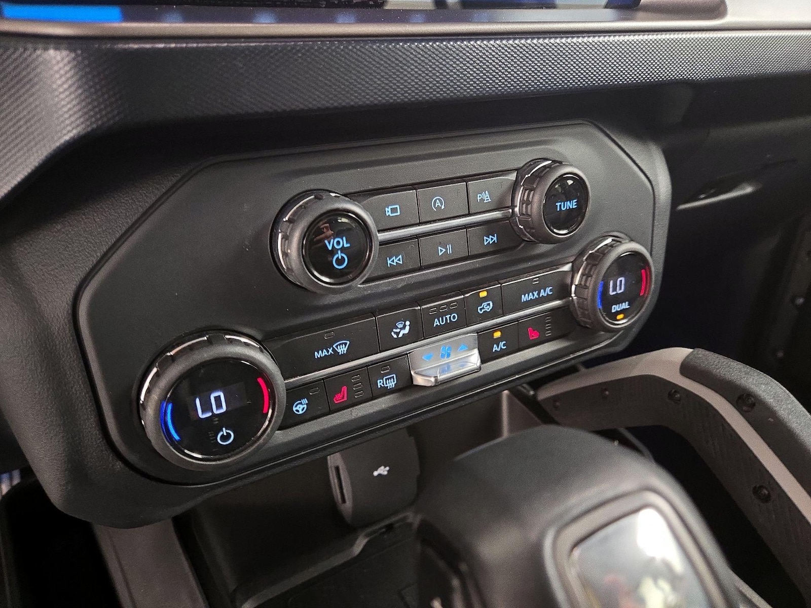 2021 Ford Bronco 4-Door Outer Banks - Photo 18